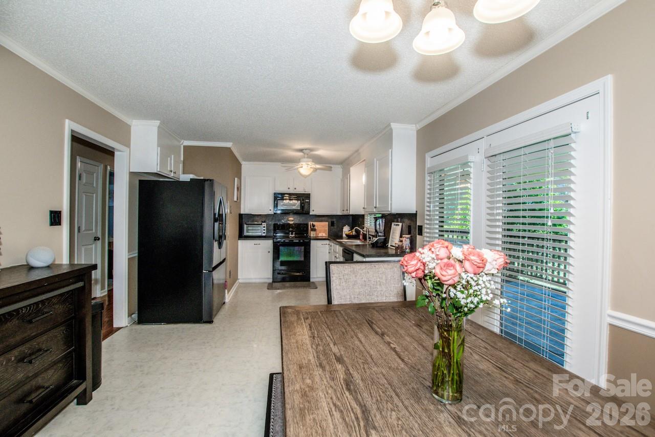 2426 Ashford Drive Property Photo 18