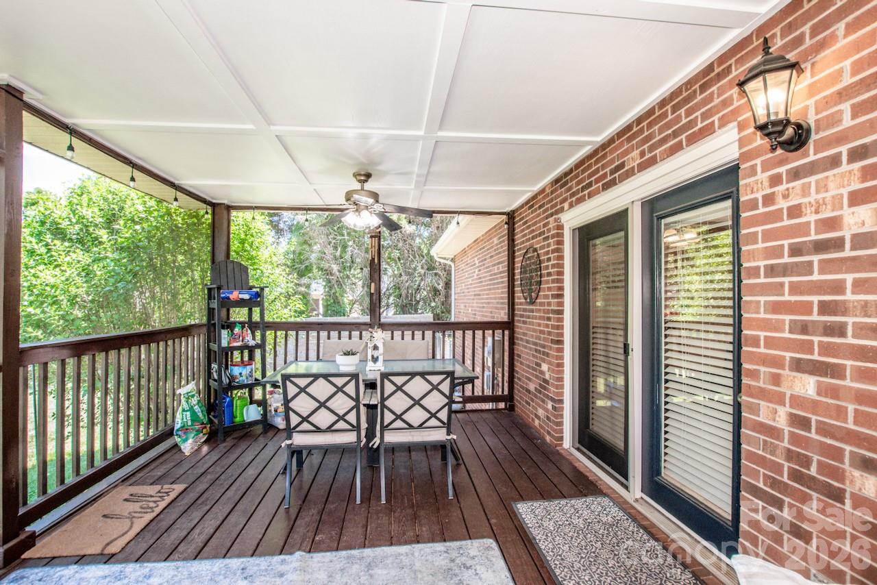 2426 Ashford Drive Property Photo 20