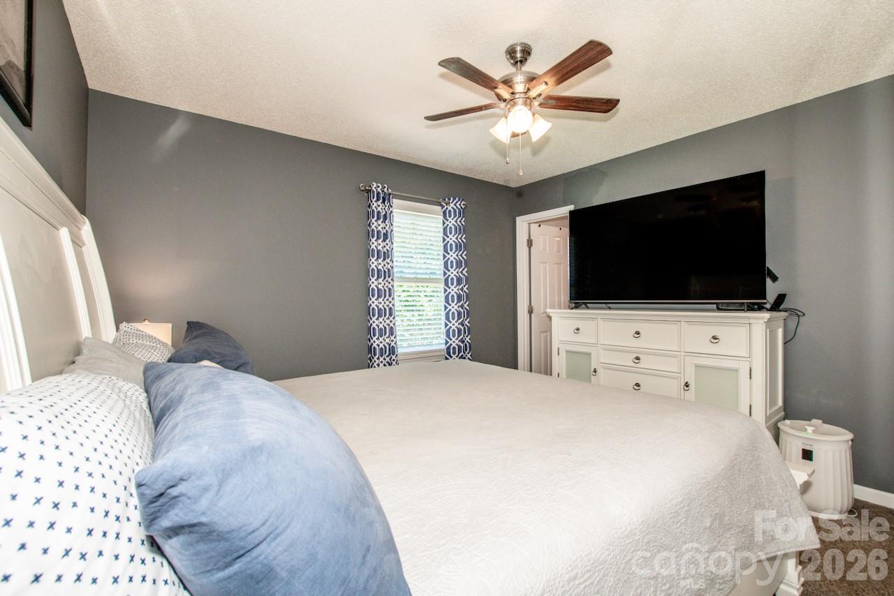 2426 Ashford Drive Property Photo 25