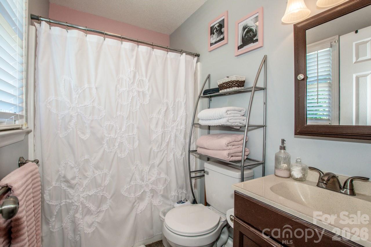 2426 Ashford Drive Property Photo 27