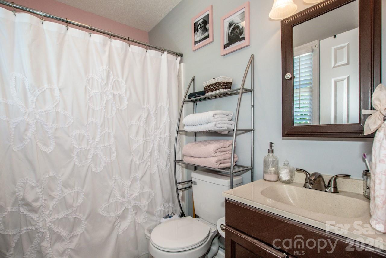 2426 Ashford Drive Property Photo 28