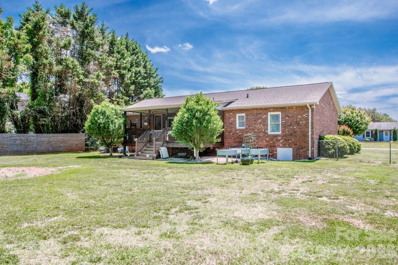 2426 Ashford Drive Property Photo 39