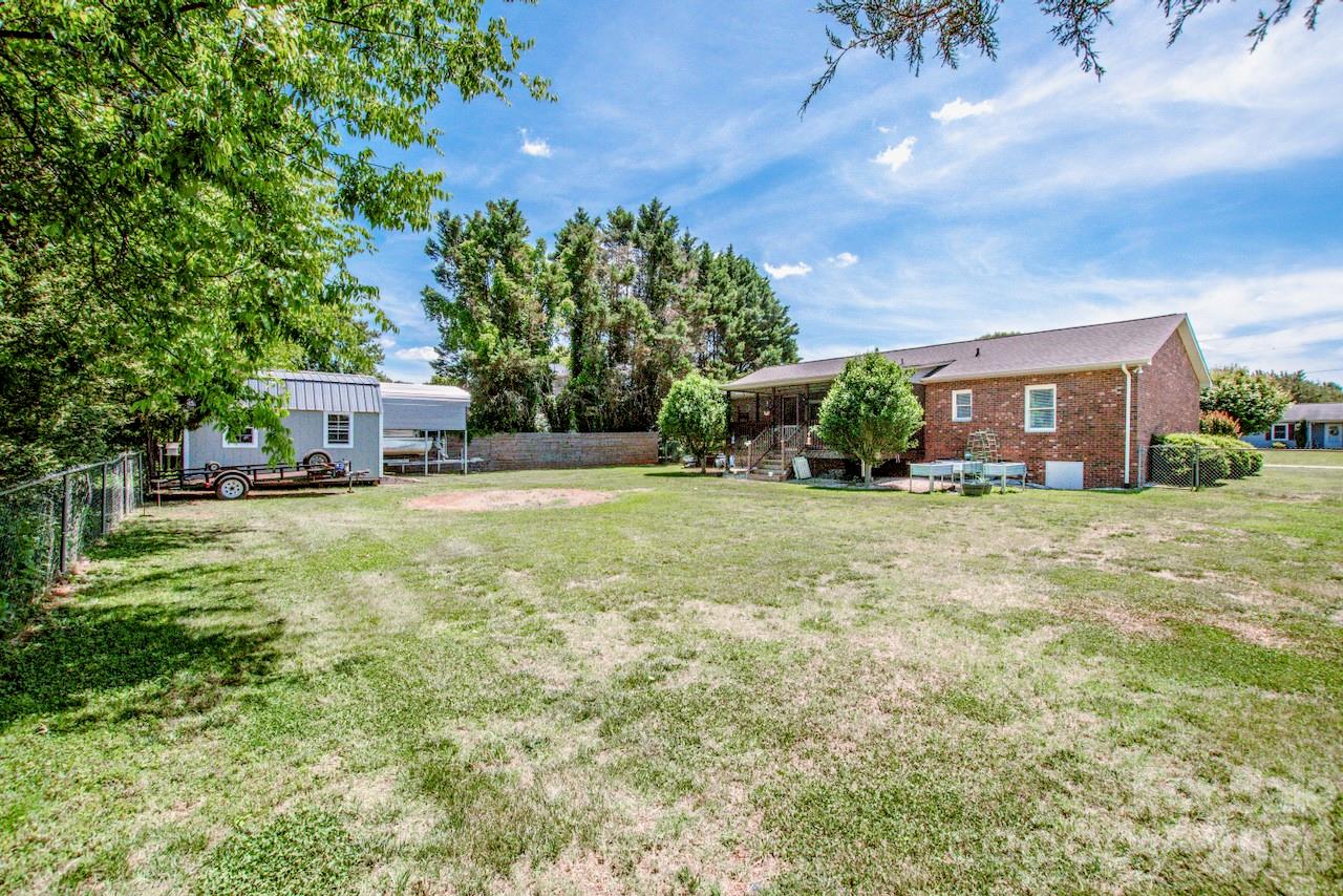 2426 Ashford Drive Property Photo 40