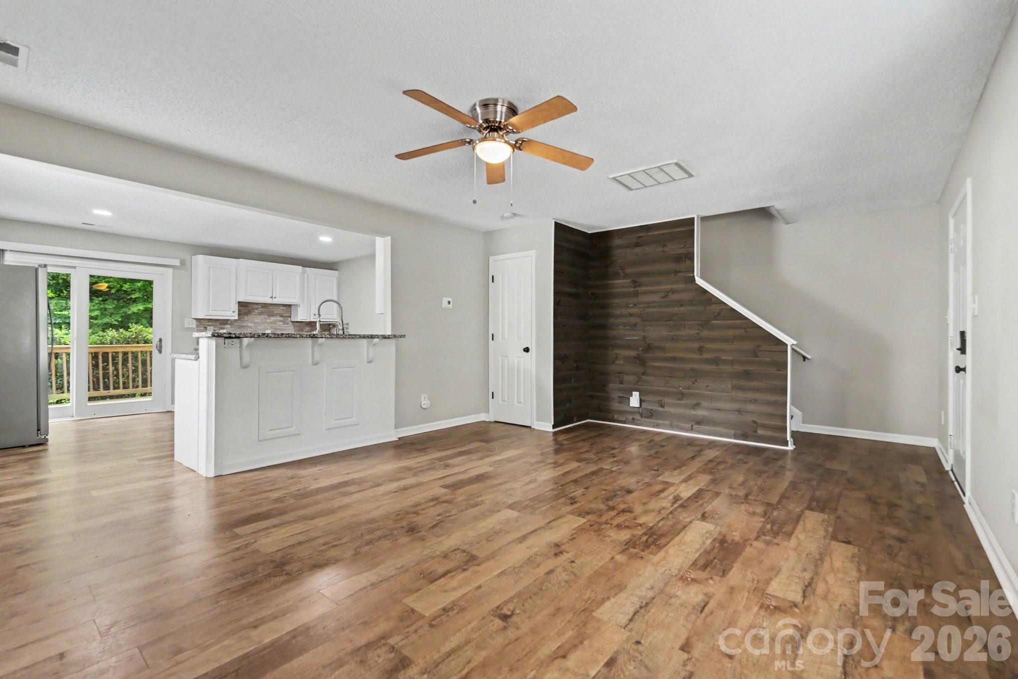 15331 Dehavilland Drive Property Photo 5