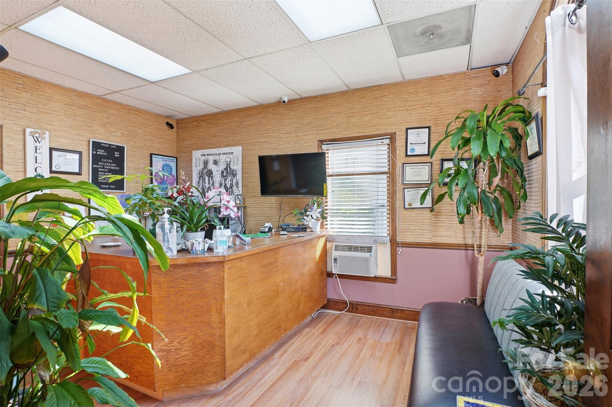 5808 Monroe Road Property Photo 5