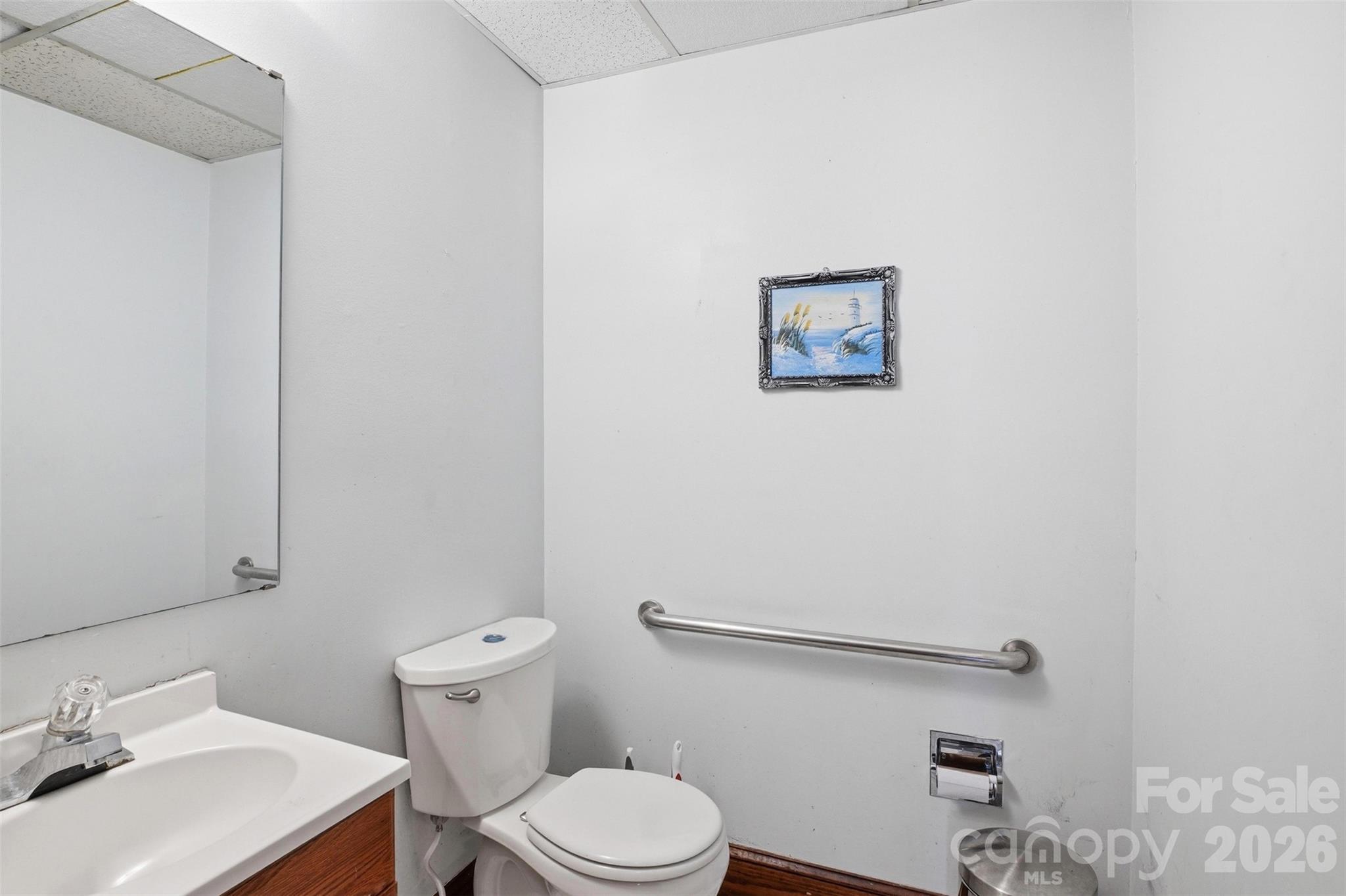 5808 Monroe Road Property Photo 8