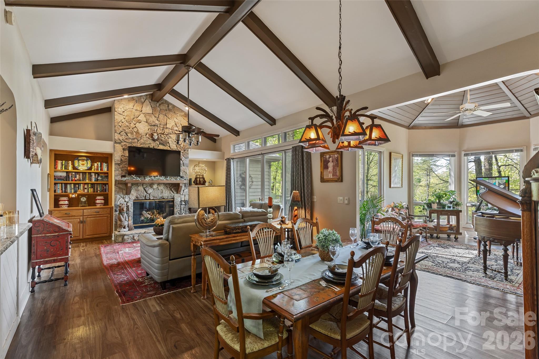 21 Laurel Wood Court Property Photo 6