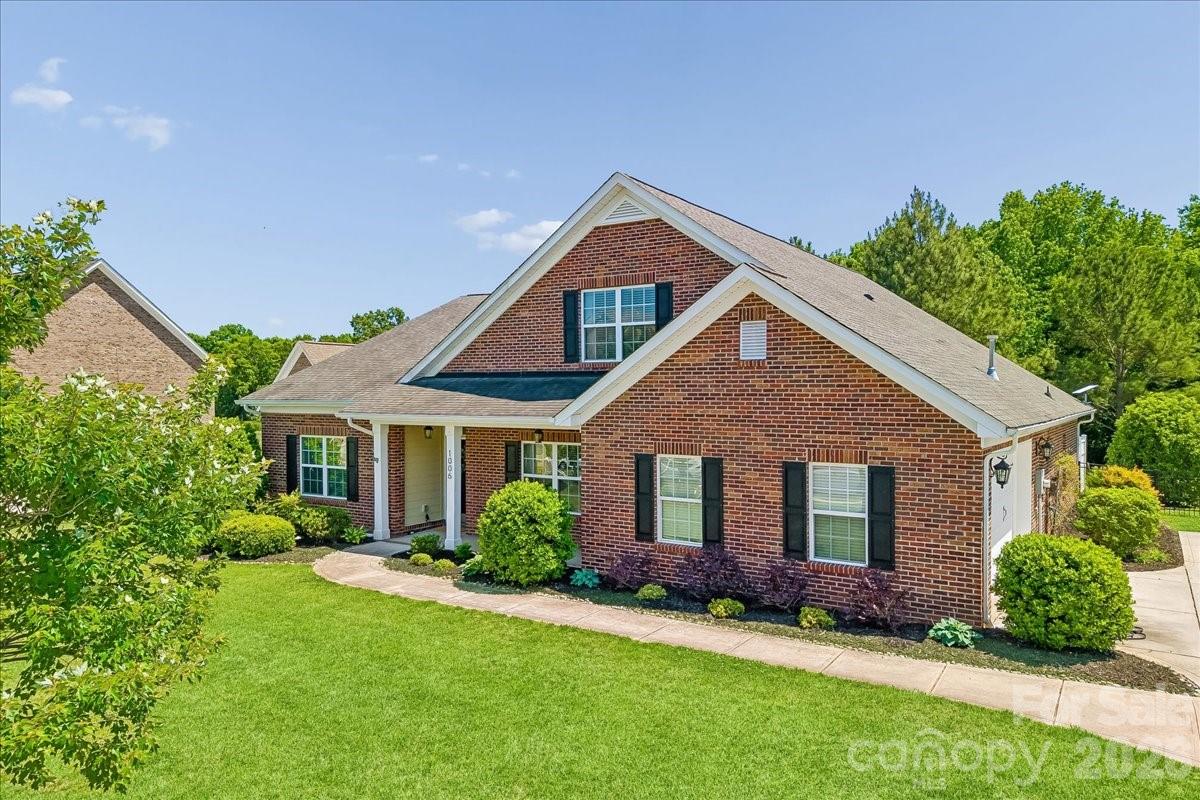 1006 Spring Rose Lane Property Photo 2