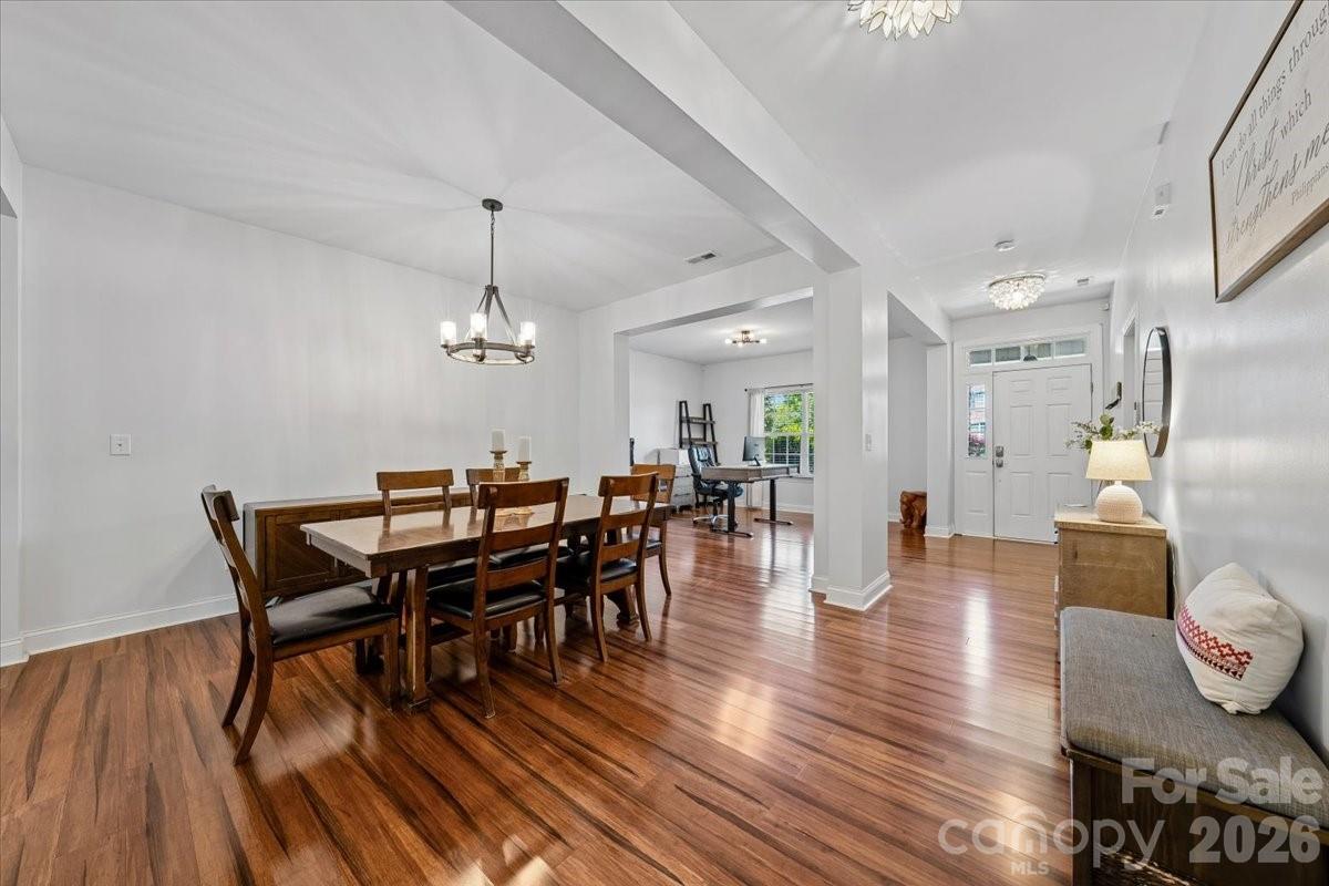 1006 Spring Rose Lane Property Photo 6