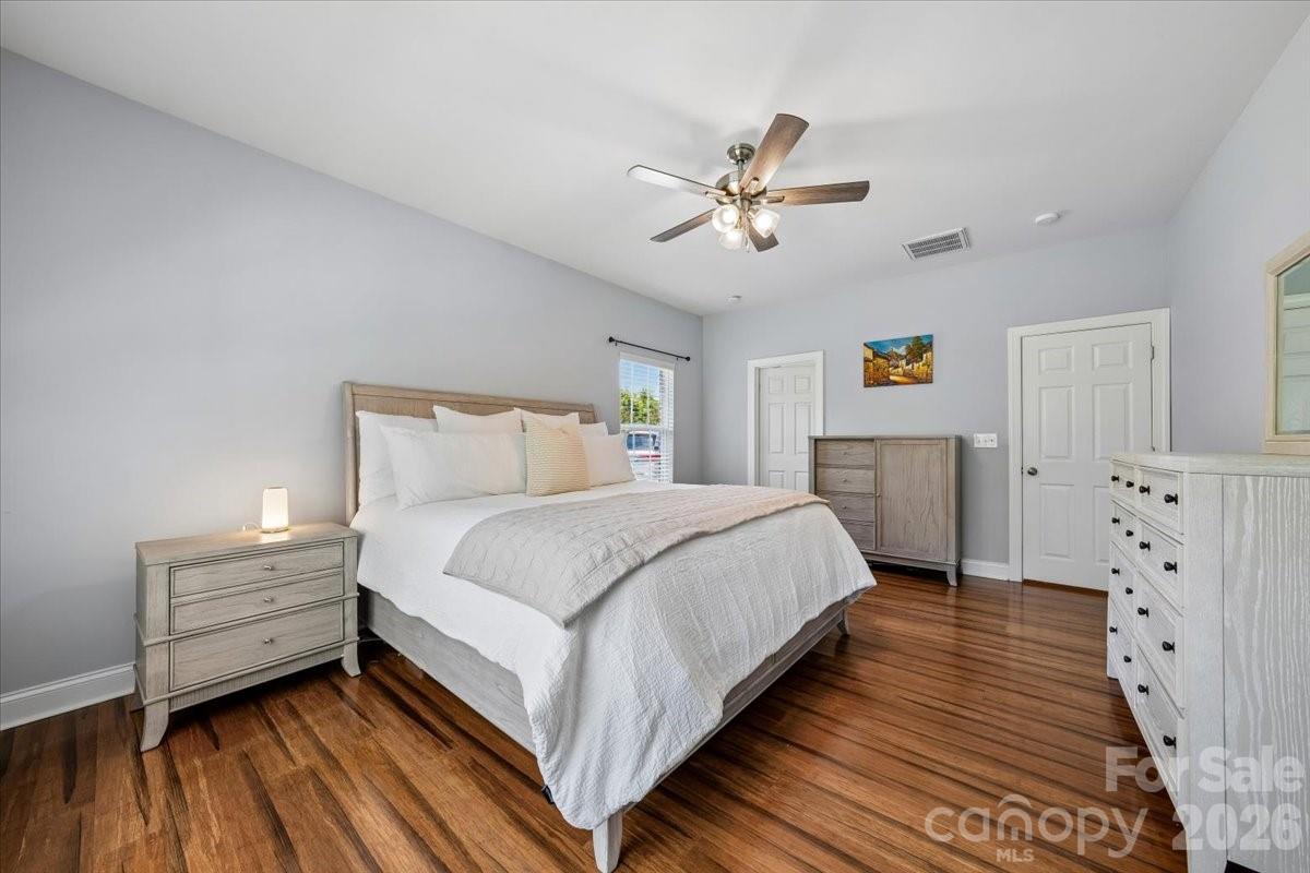 1006 Spring Rose Lane Property Photo 19