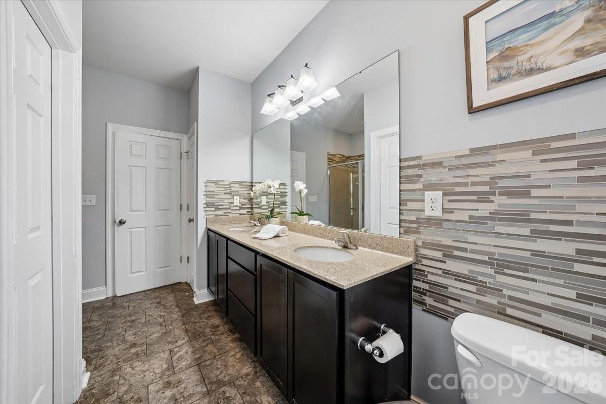 1006 Spring Rose Lane Property Photo 21