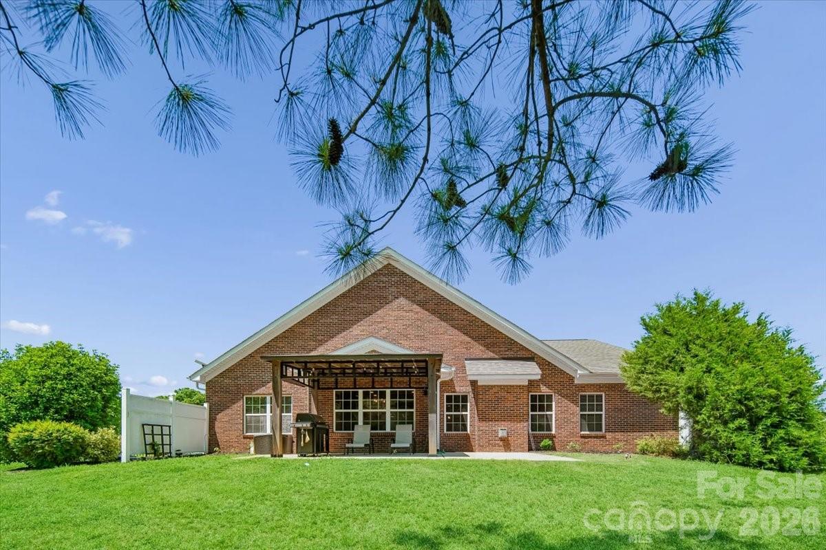 1006 Spring Rose Lane Property Photo 35