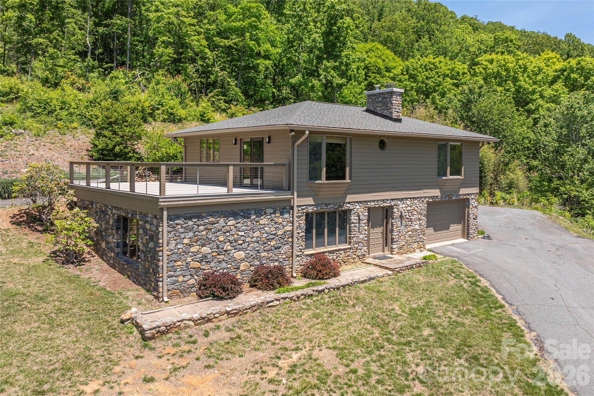 250 Lynn Cove Road Property Photo 1