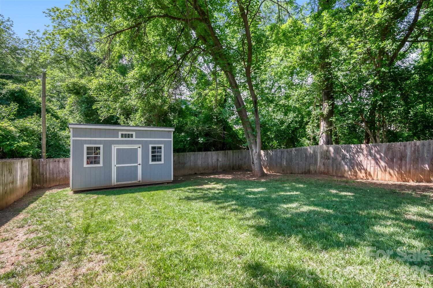 1521 Hawthorne Lane Property Photo 27