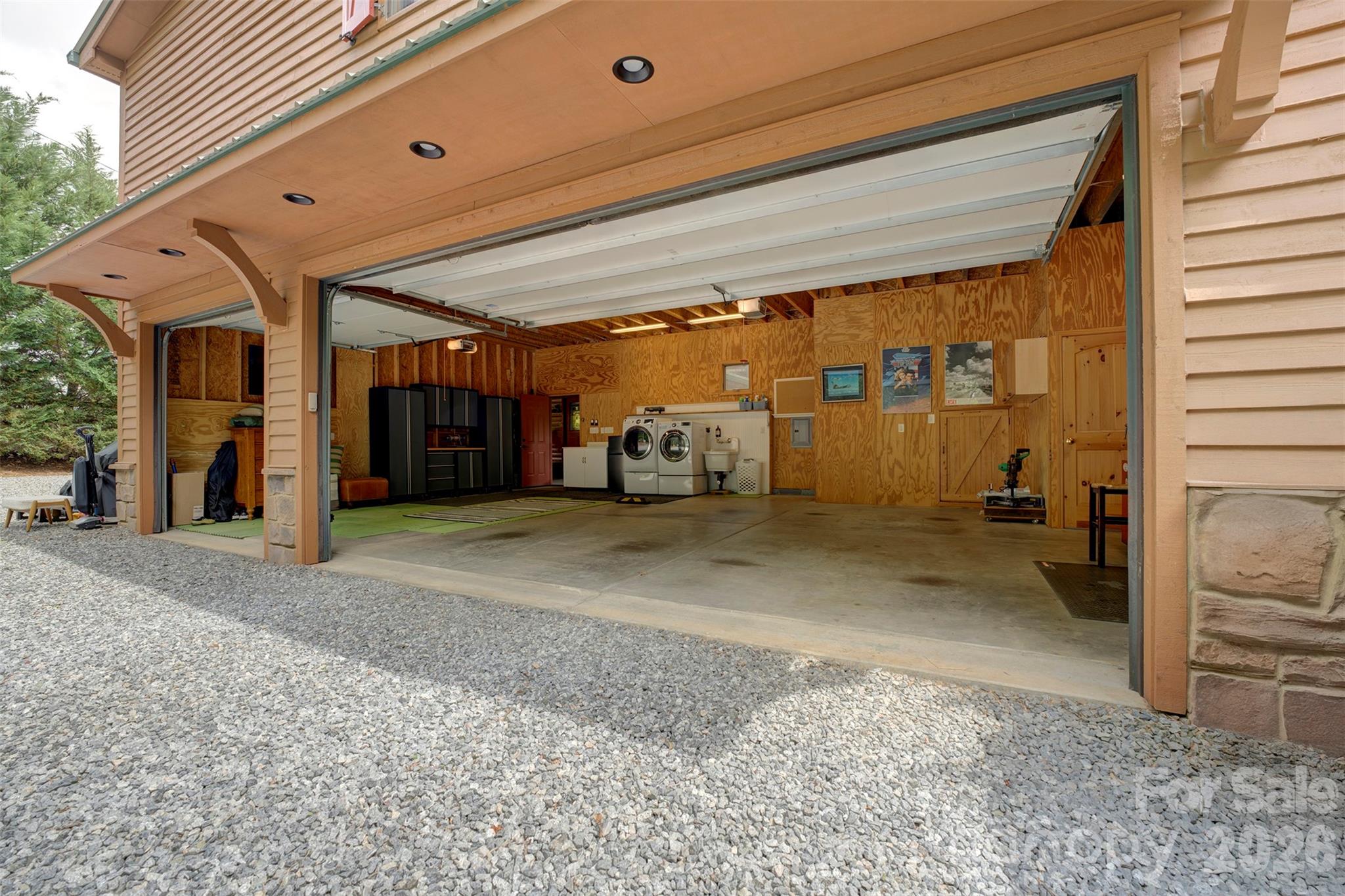 15425 E Rocky River Road Property Photo 29