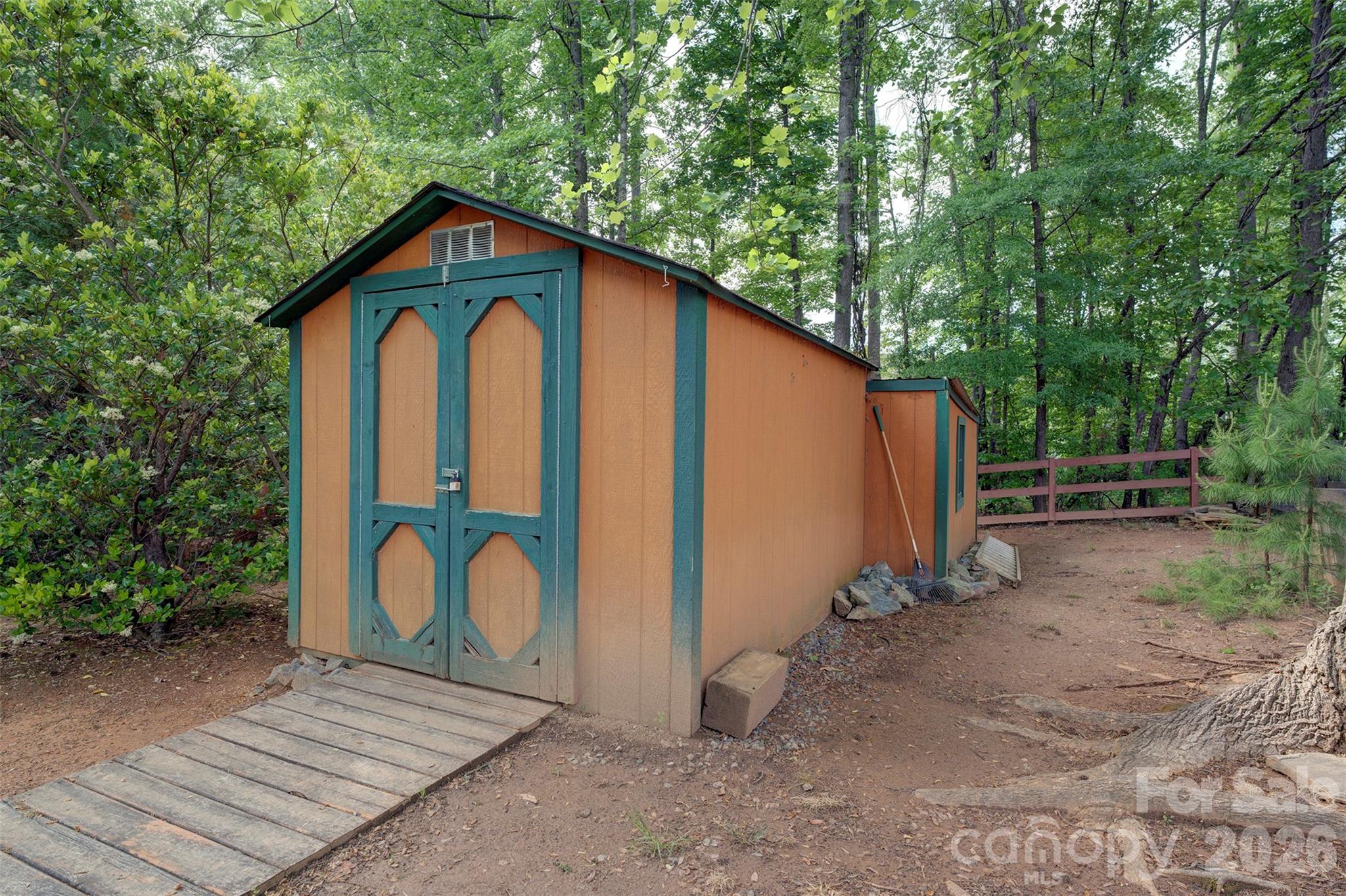 15425 E Rocky River Road Property Photo 35