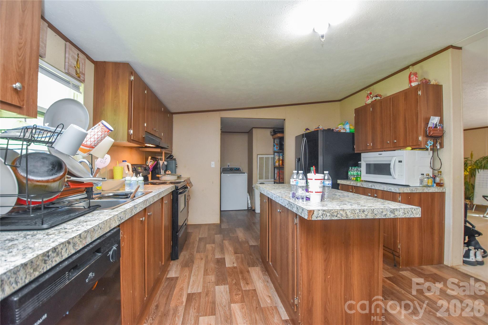 5595 American Way Property Photo 7
