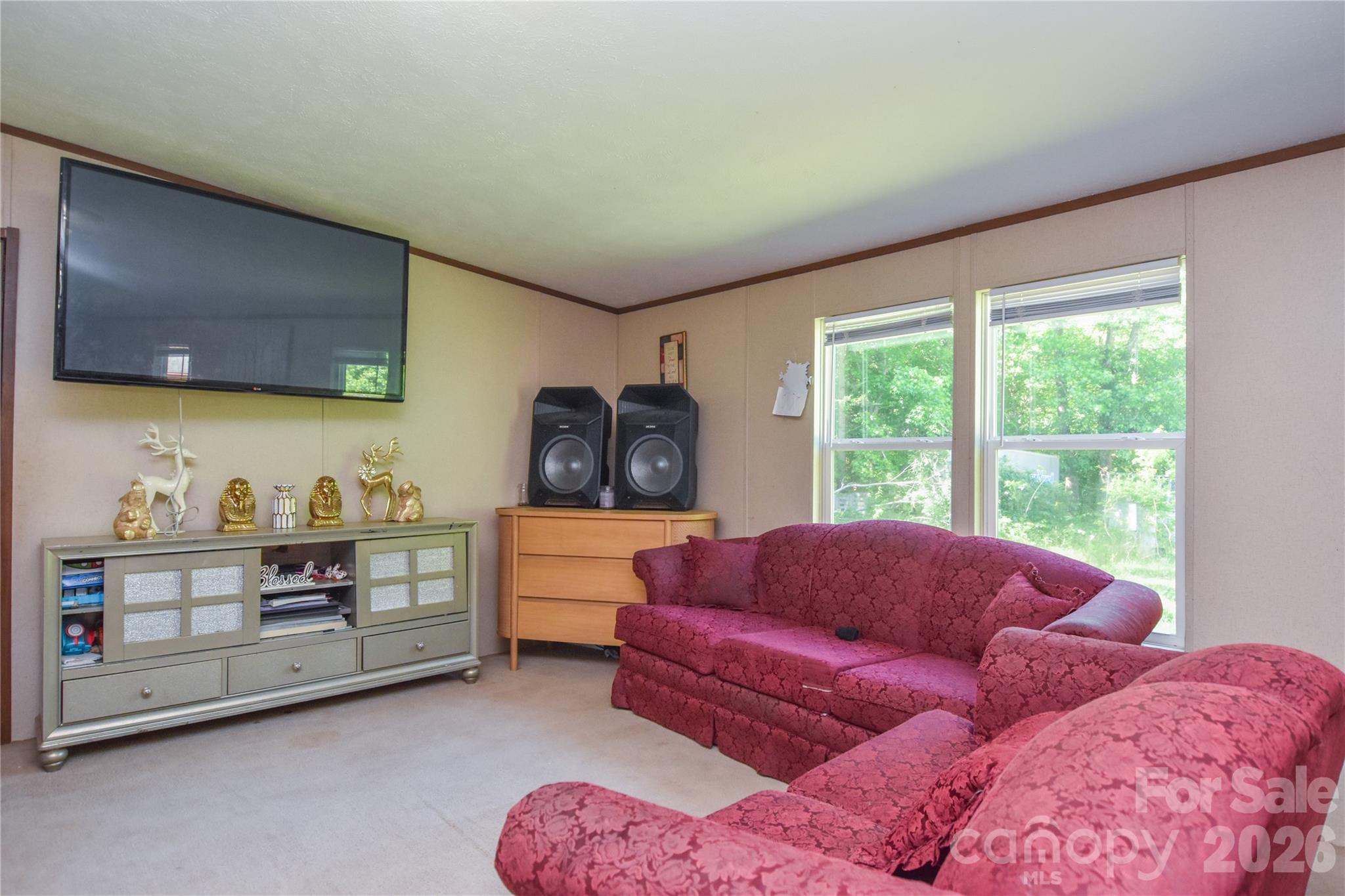 5595 American Way Property Photo 10