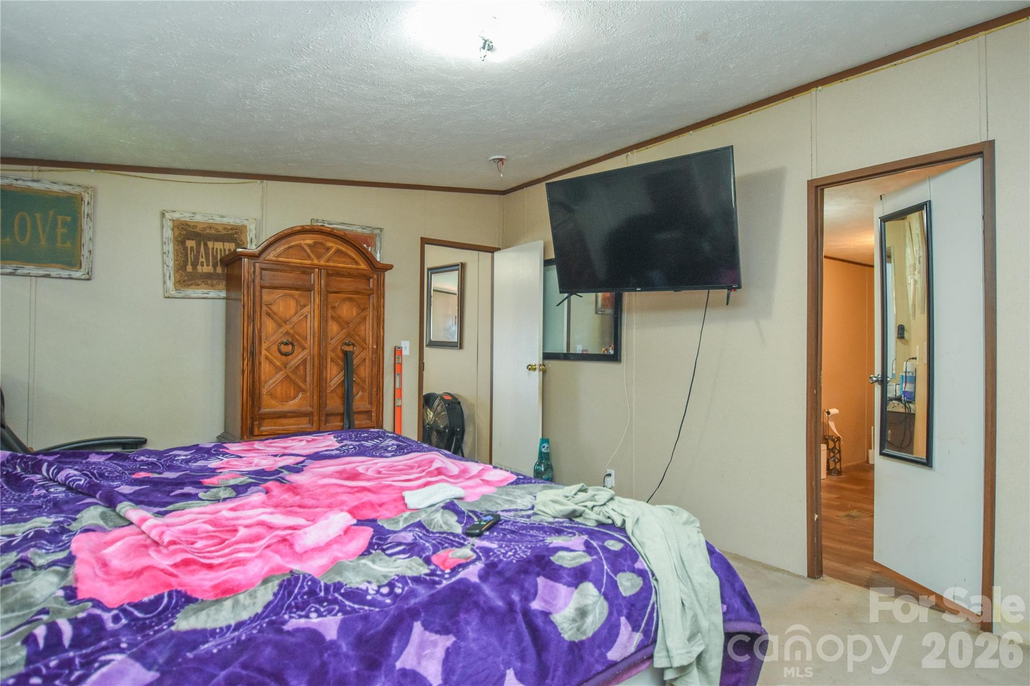 5595 American Way Property Photo 13