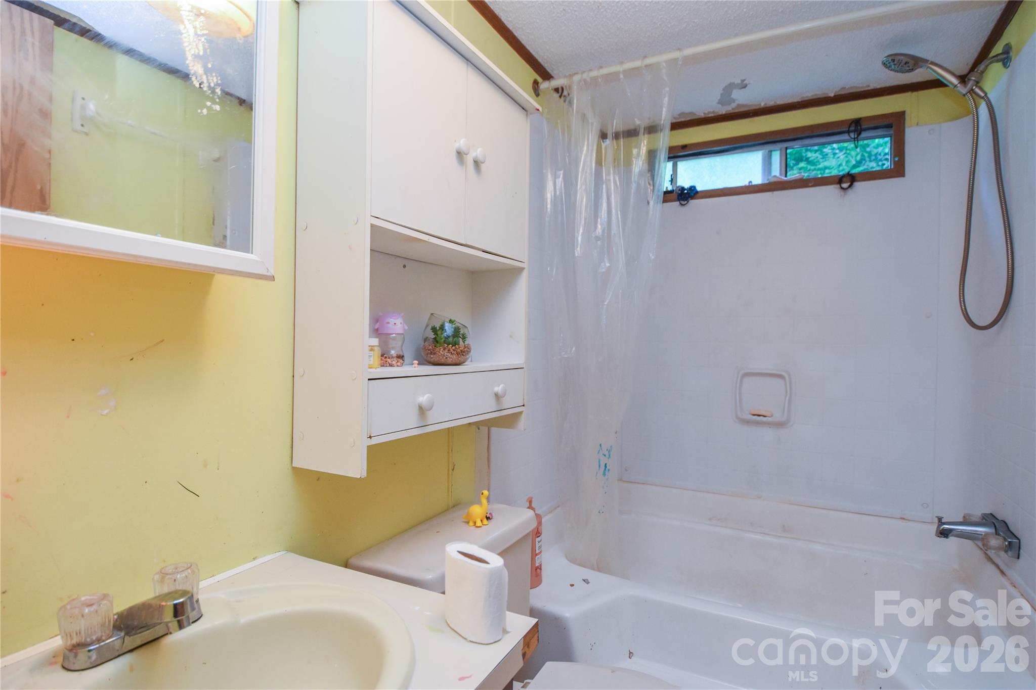 5595 American Way Property Photo 28