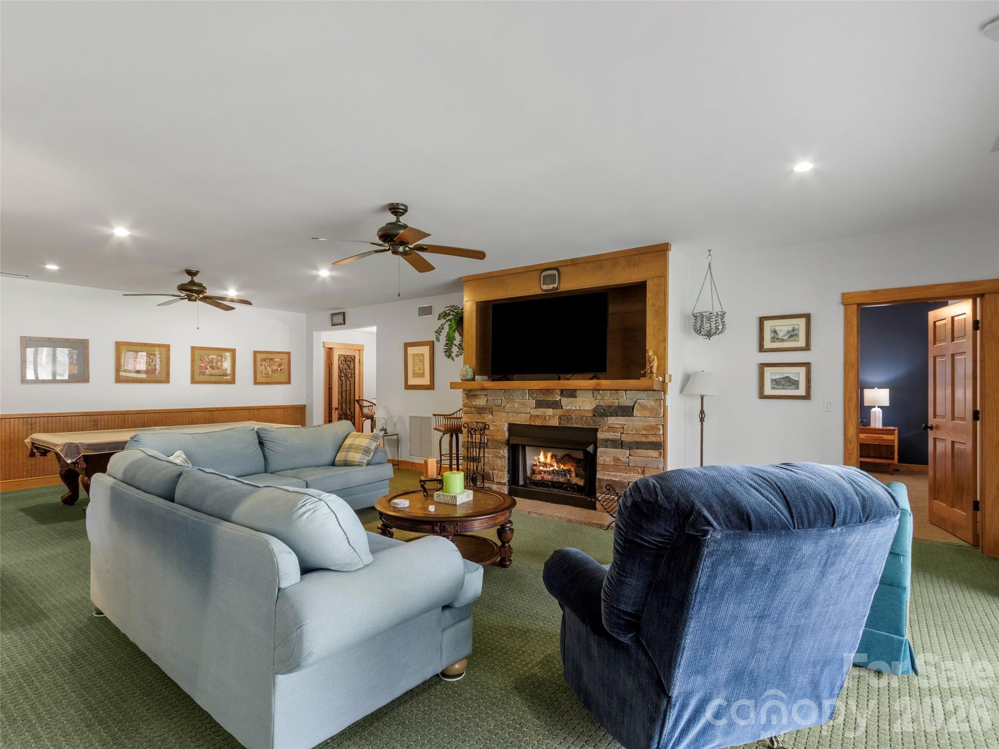 324 Austin Mountain Drive Property Photo 30