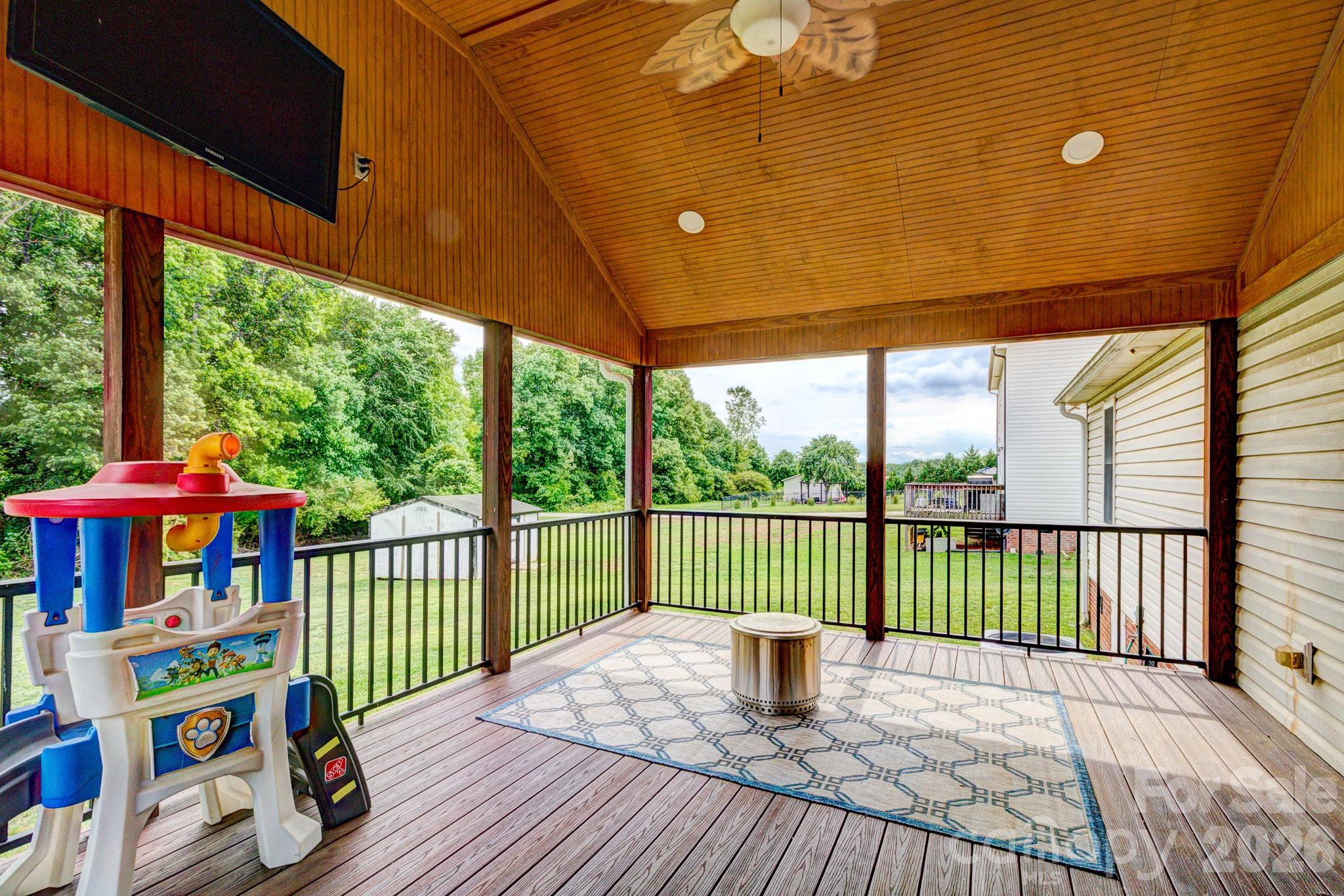 4671 Garys Place Property Photo 16