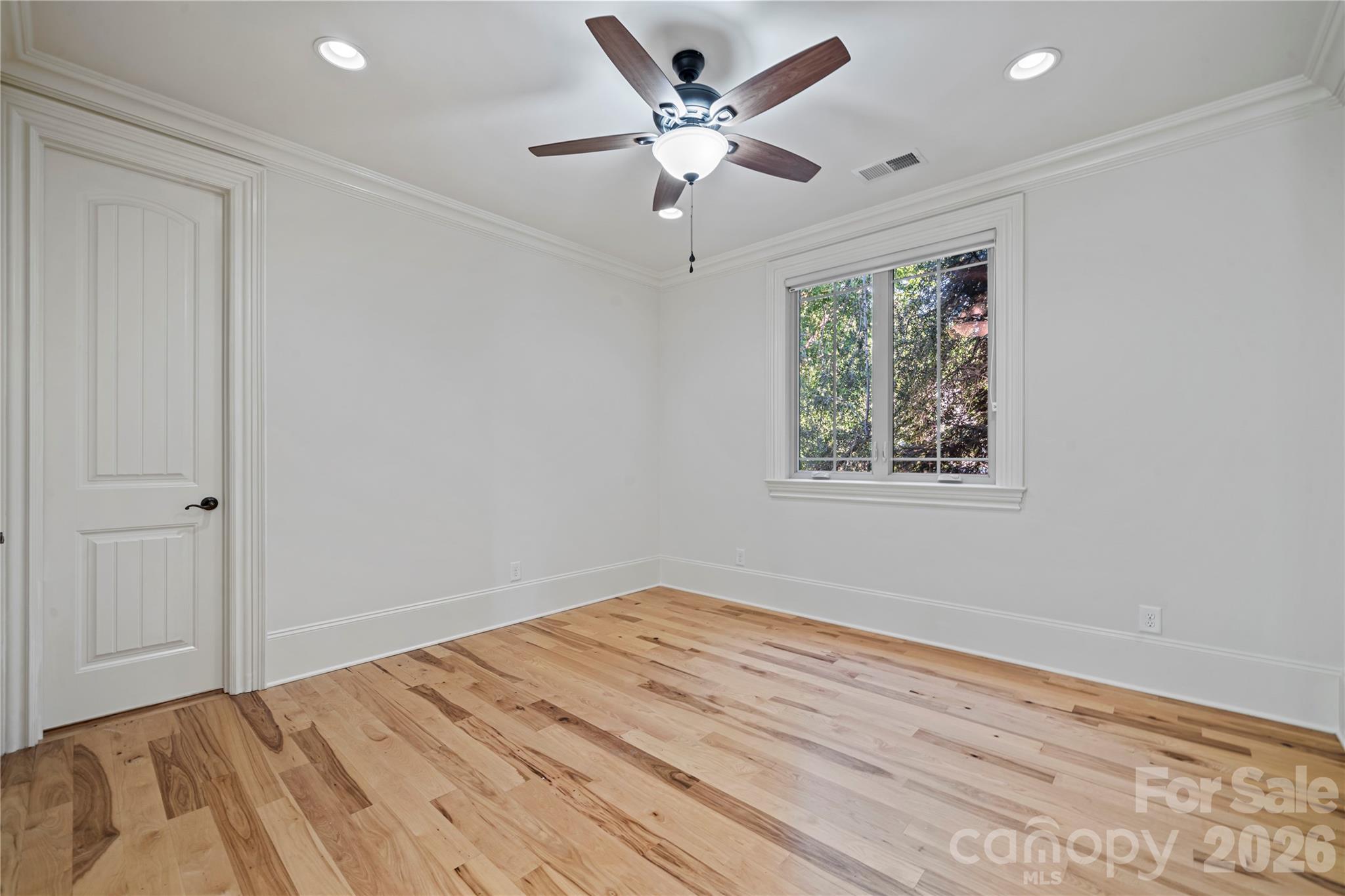 142 Forest Lake Court Property Photo 29