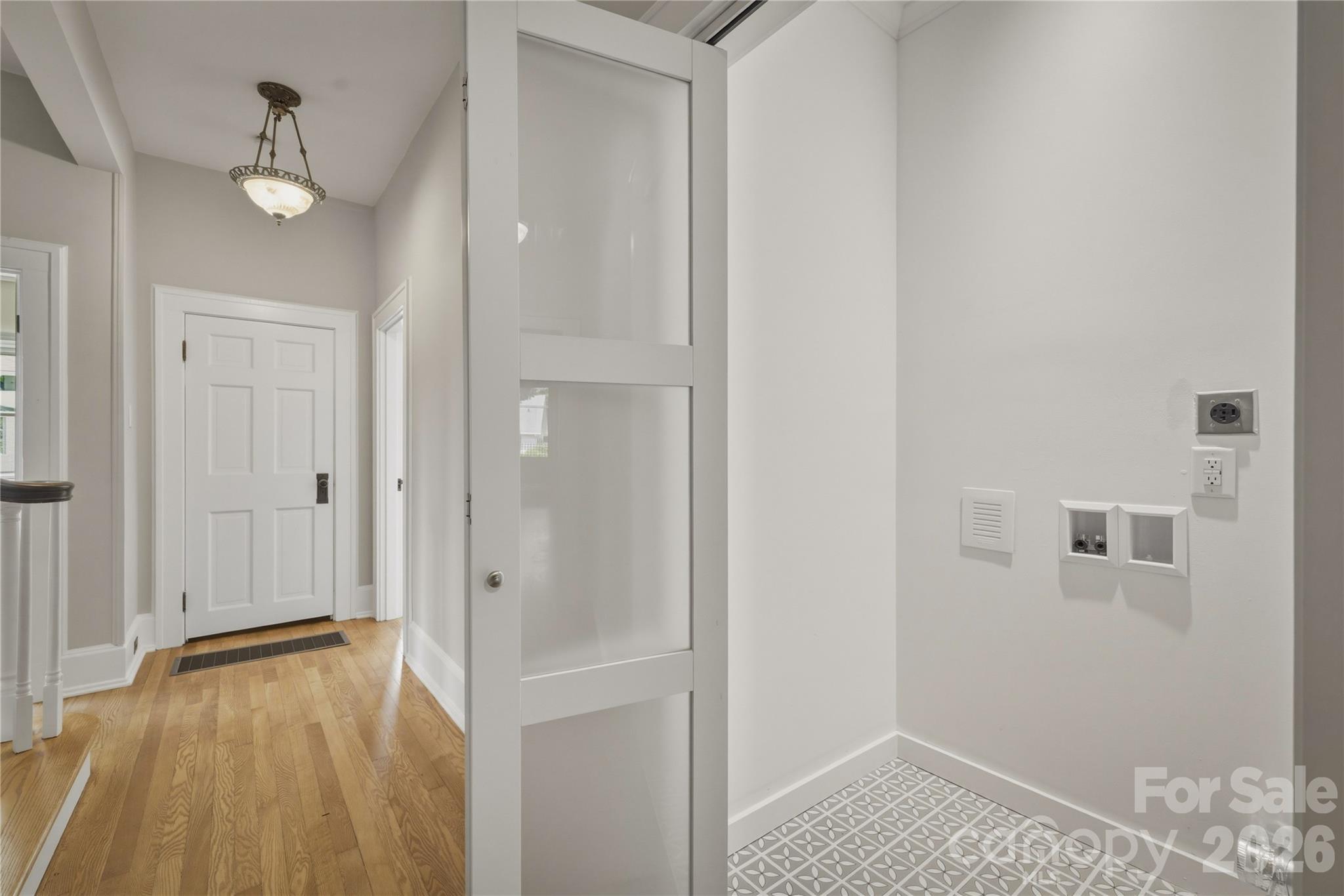311 West Union Street Property Photo 28