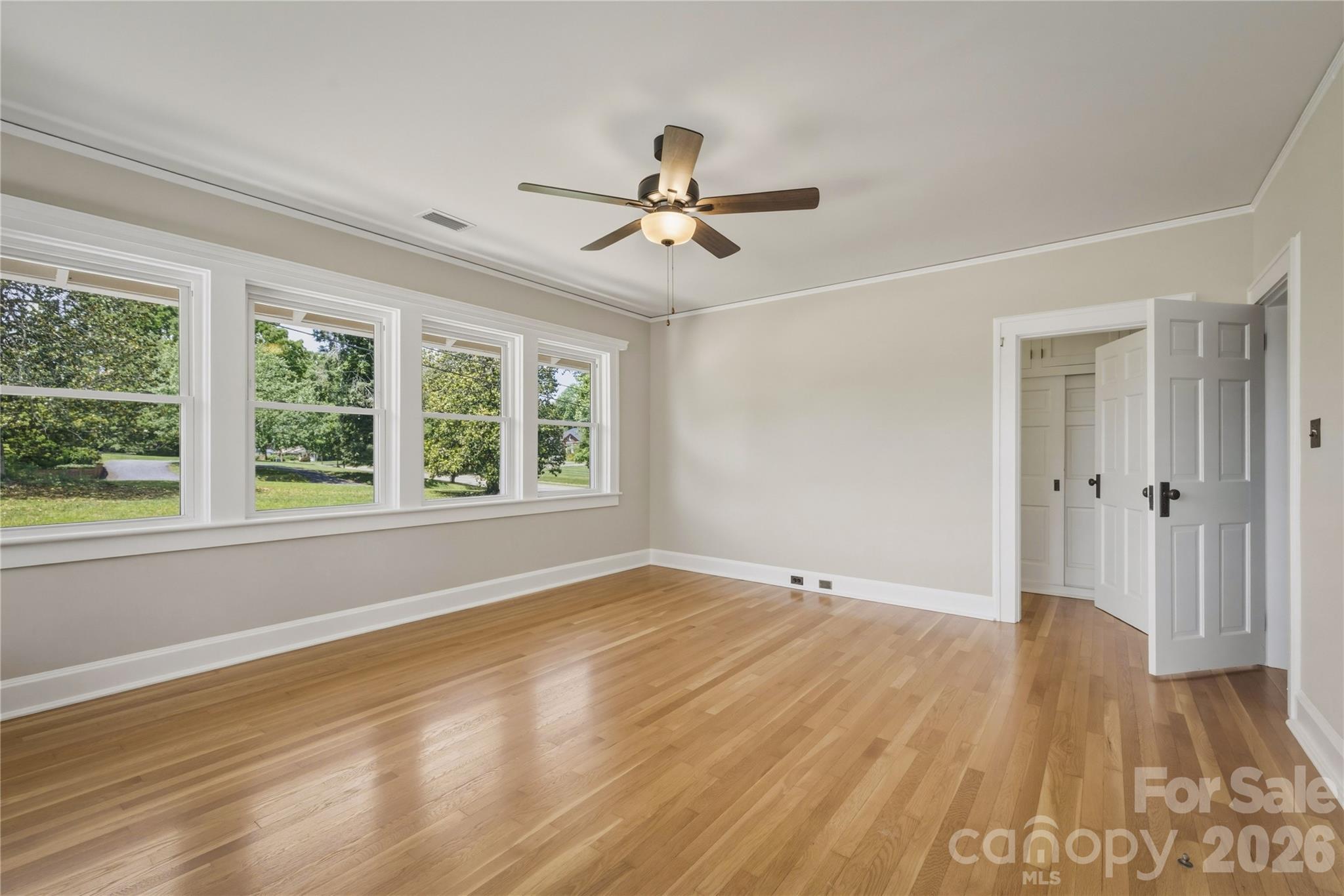 311 West Union Street Property Photo 45