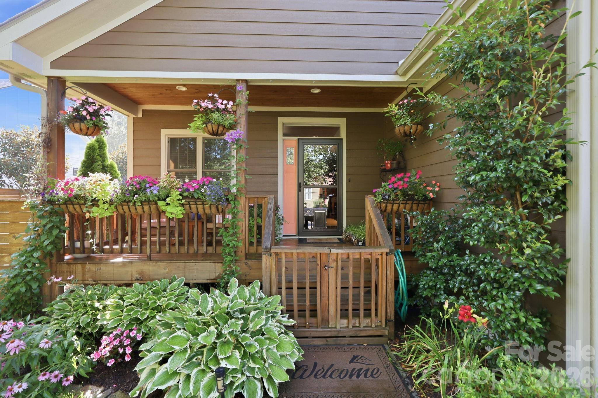 25 Linn Garden Lane Property Photo 2