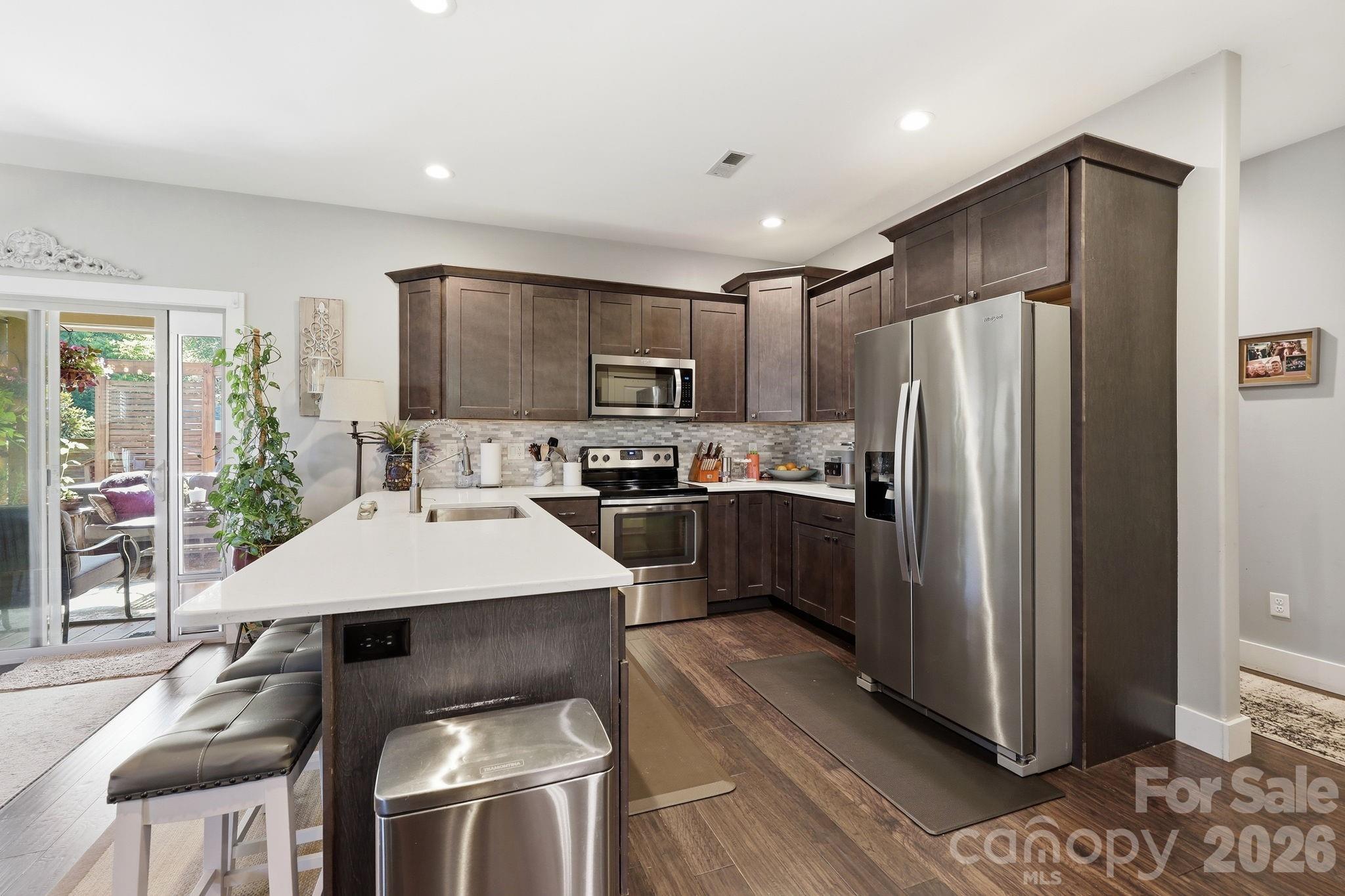 25 Linn Garden Lane Property Photo 6