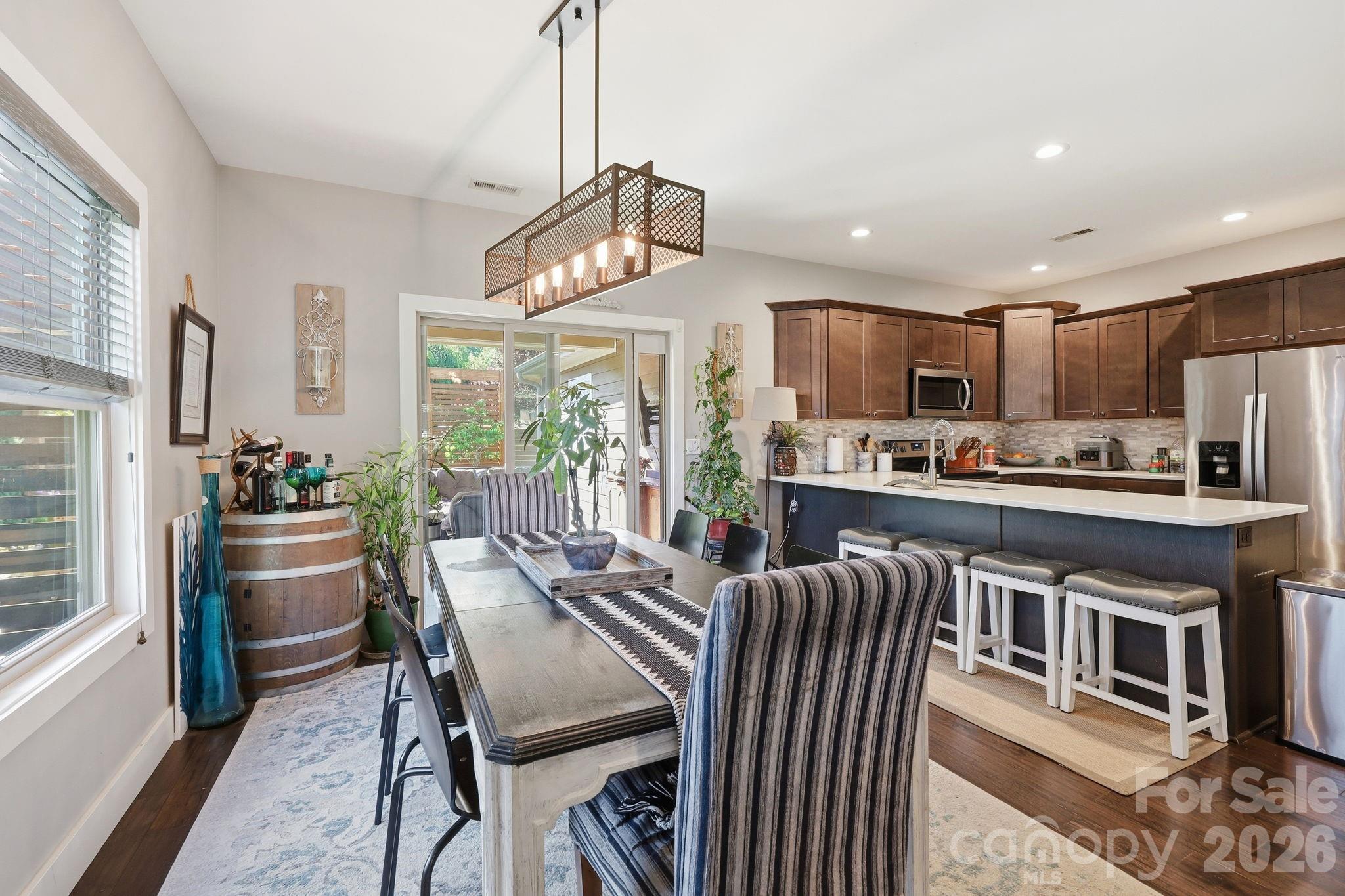 25 Linn Garden Lane Property Photo 7