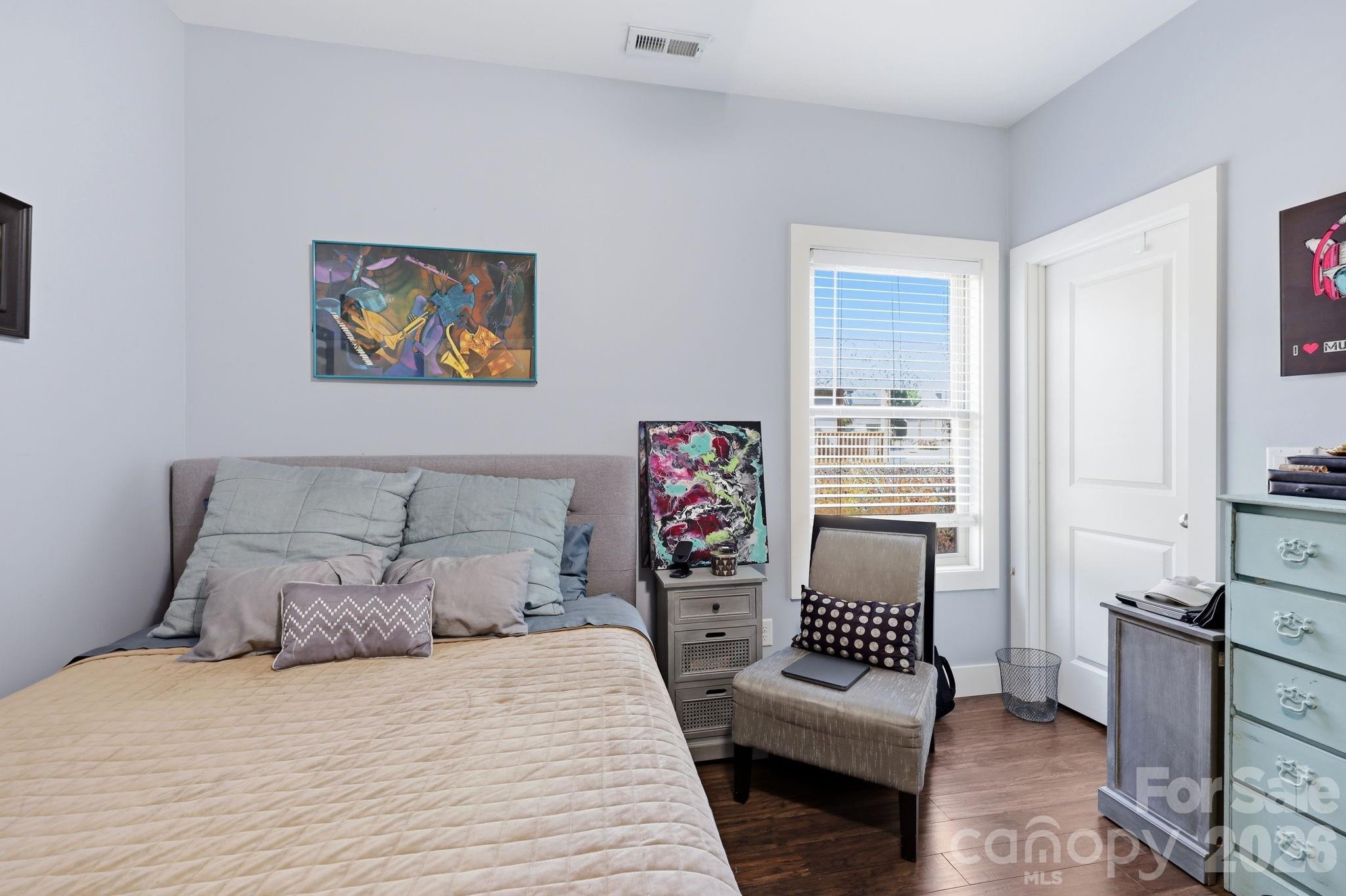 25 Linn Garden Lane Property Photo 15