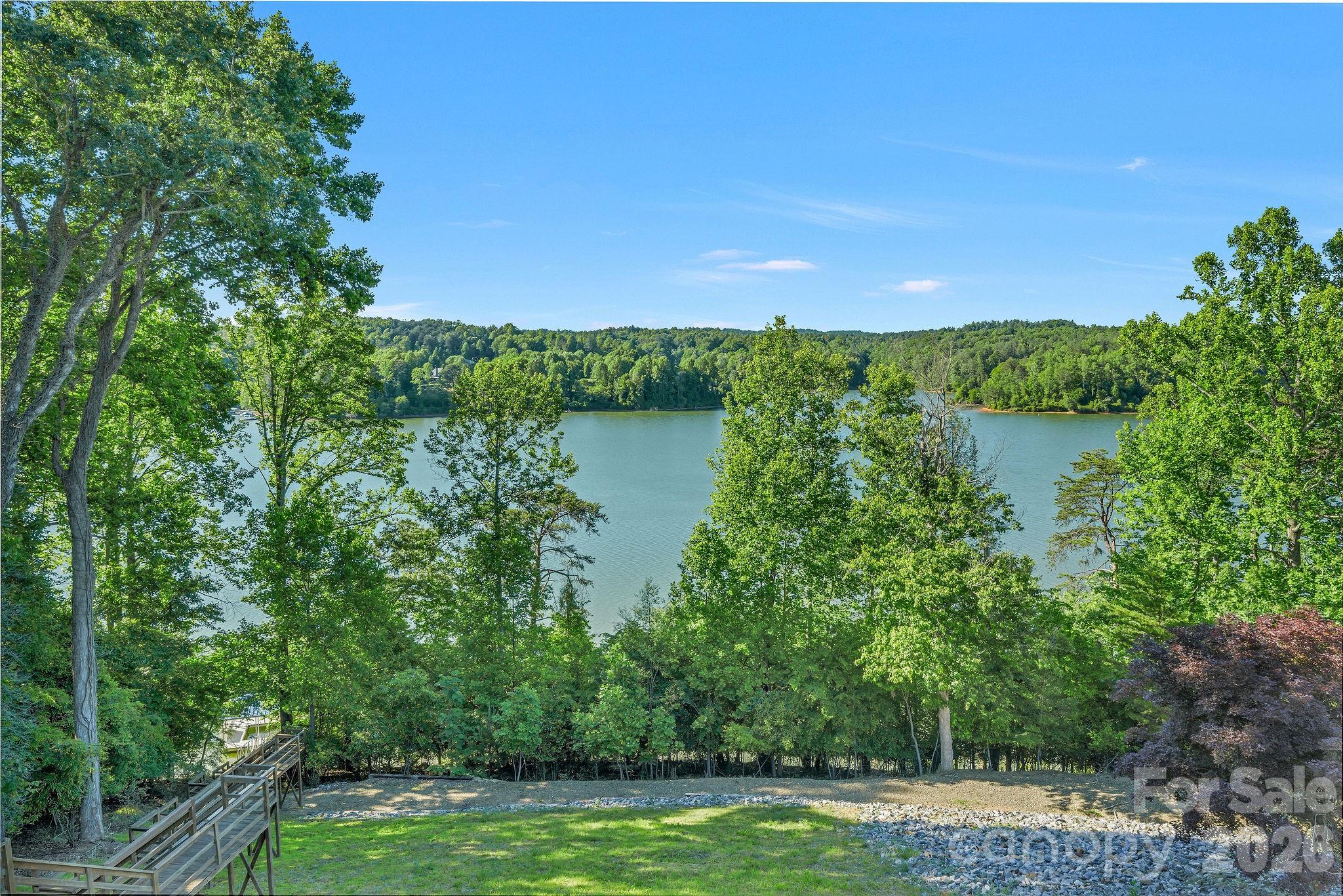 318 Heron Point Drive Property Photo 45