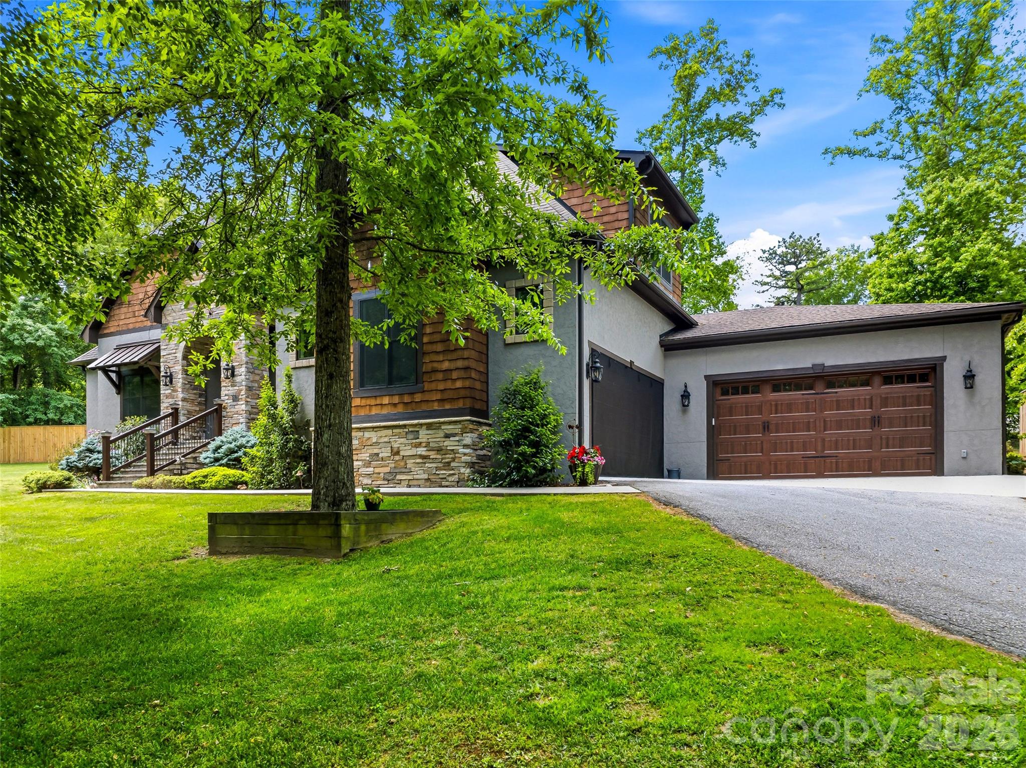 112 Caleb Drive Property Photo 3