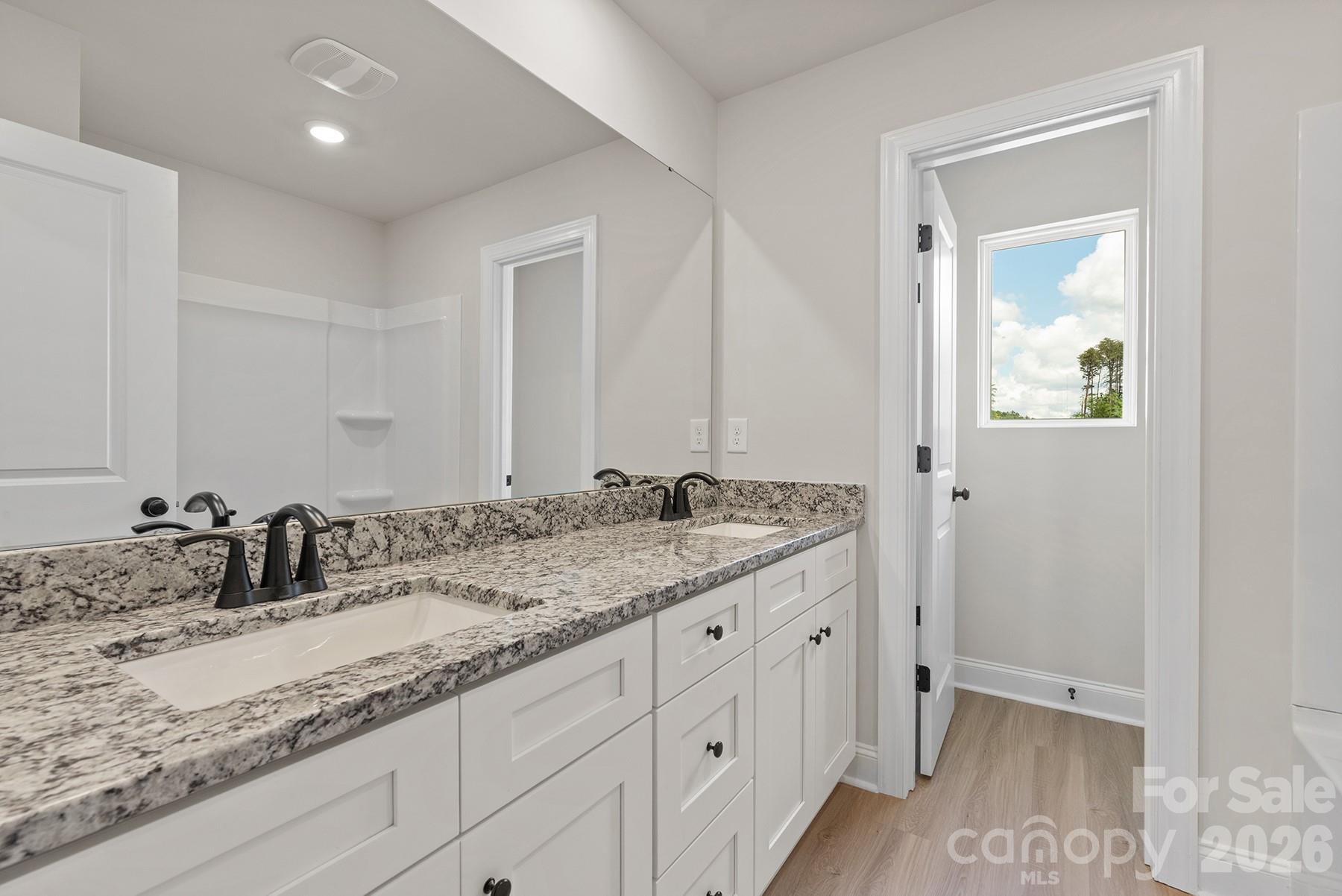 6513 Fairford Drive Property Photo 16