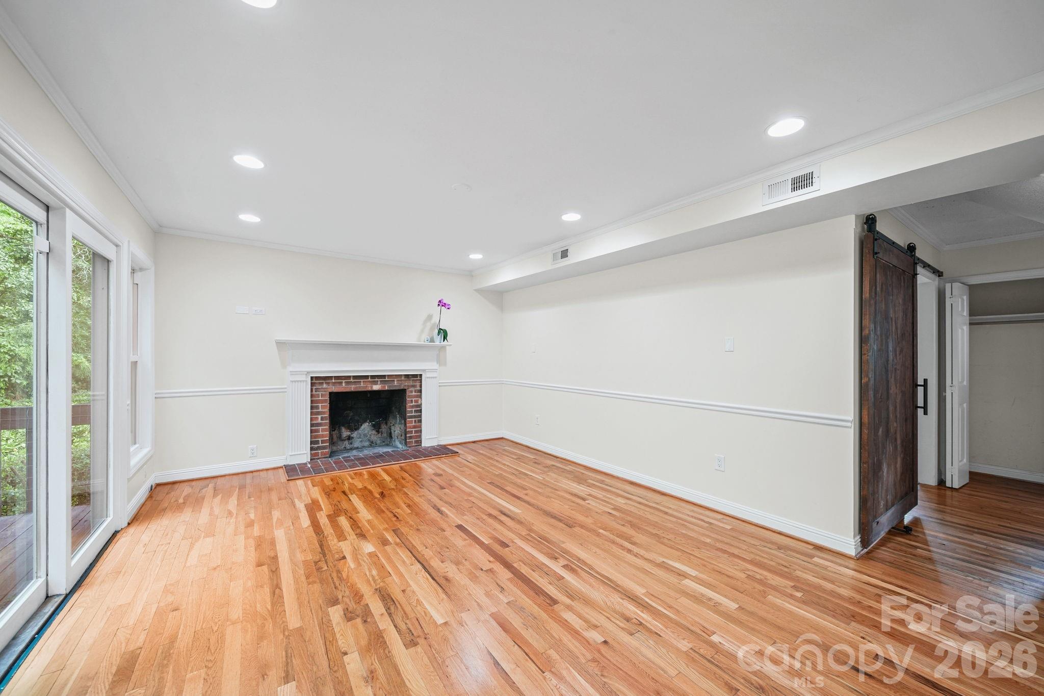 5479 Gunpowder Drive Property Photo 9