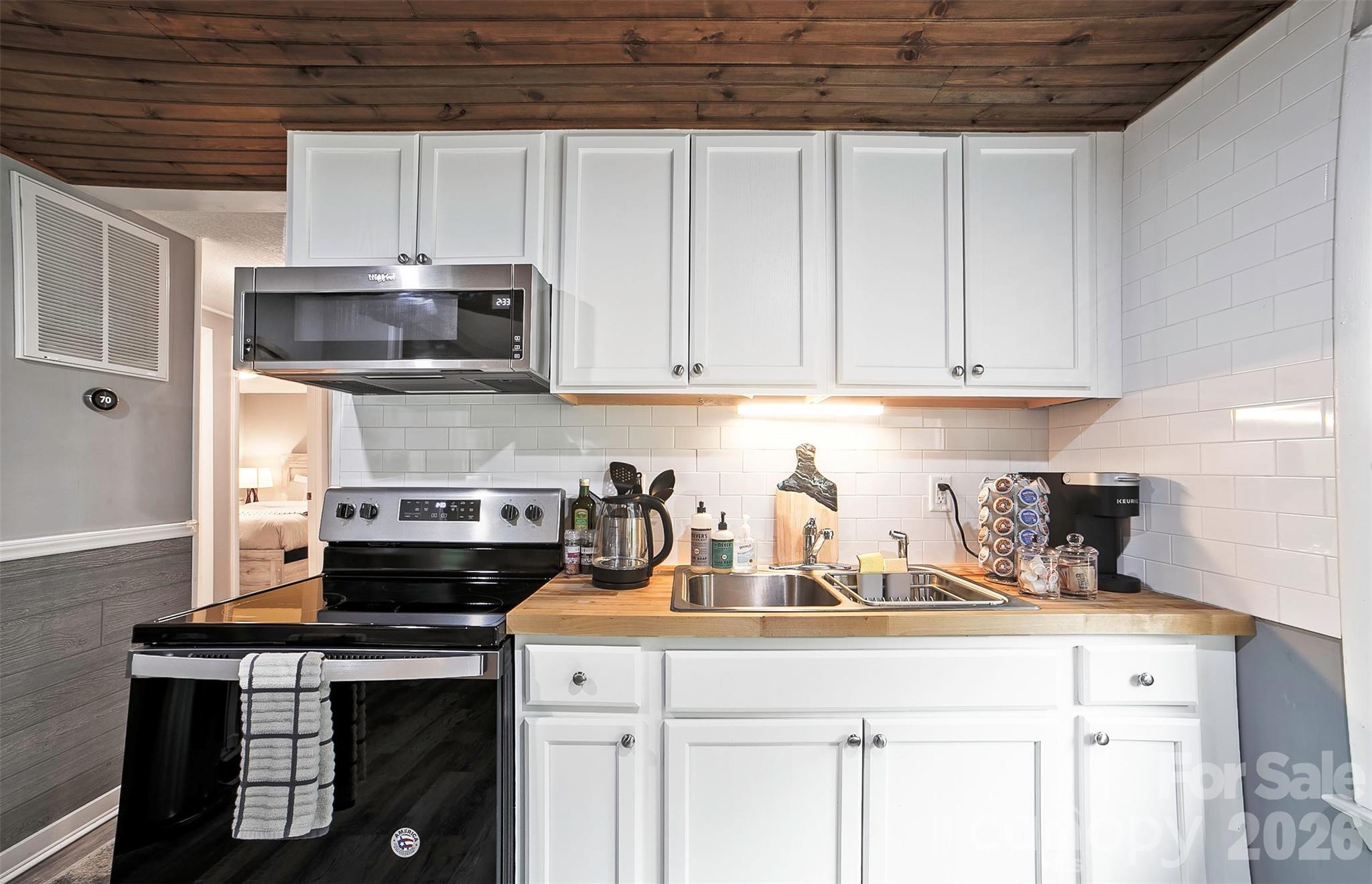 22 Glenview Place Property Photo 6
