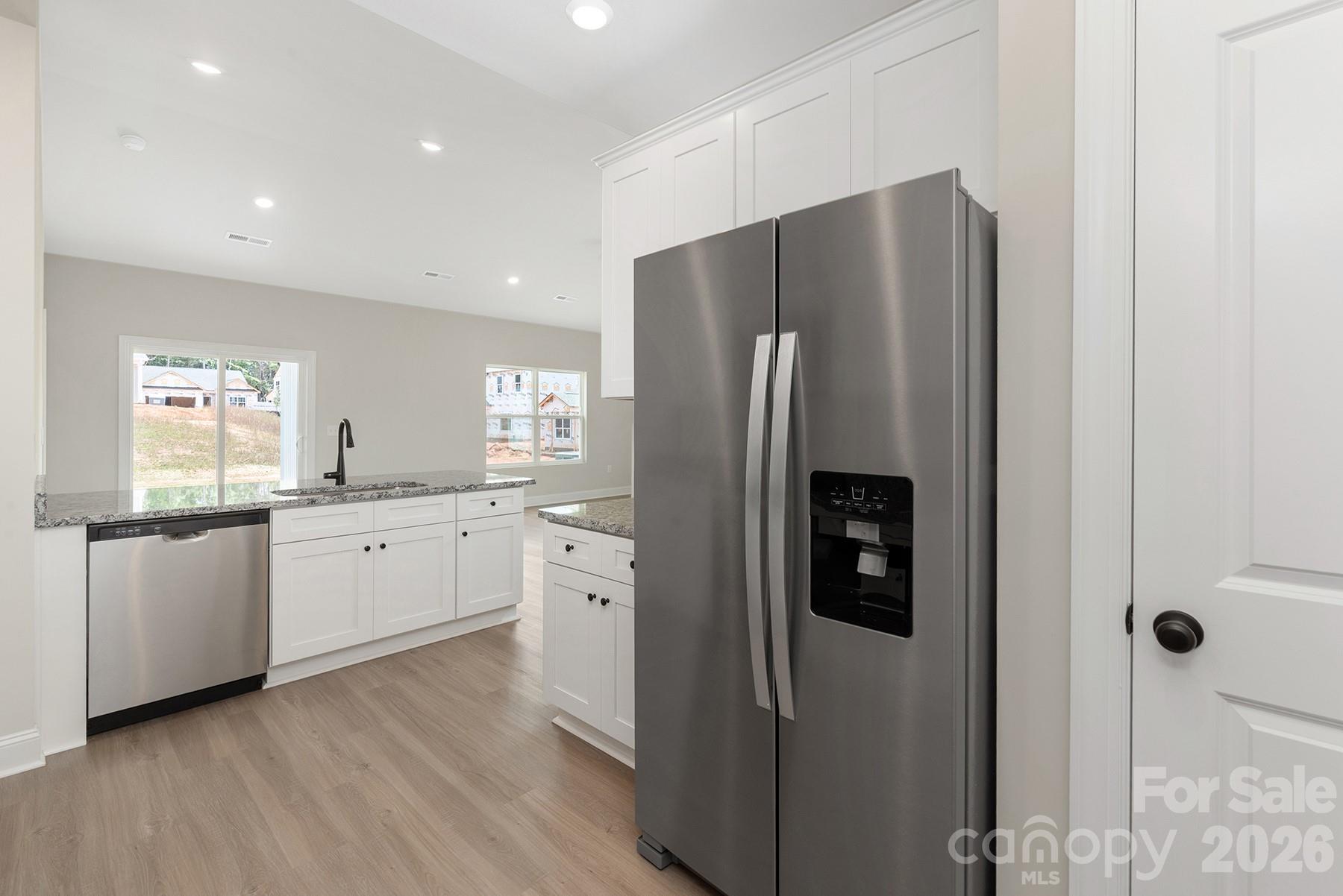 6512 Fairford Drive Property Photo 9