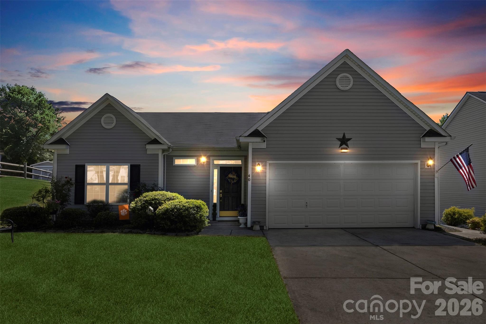 40 Ashton Bluff Circle Property Photo 1