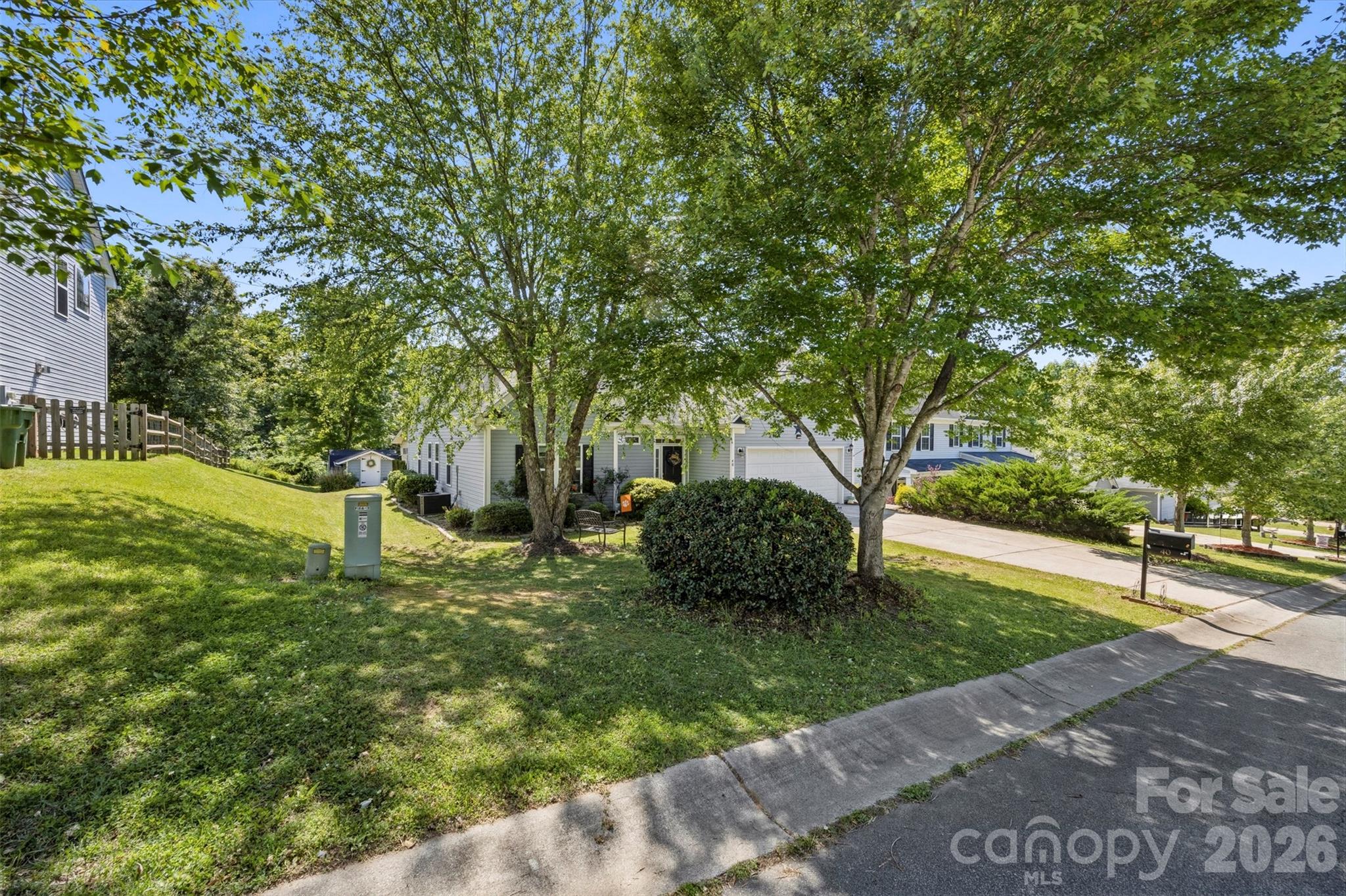 40 Ashton Bluff Circle Property Photo 3