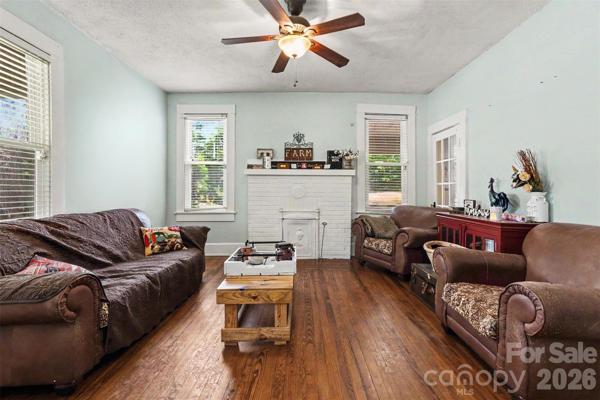 352 Pendleton Street Property Photo 6