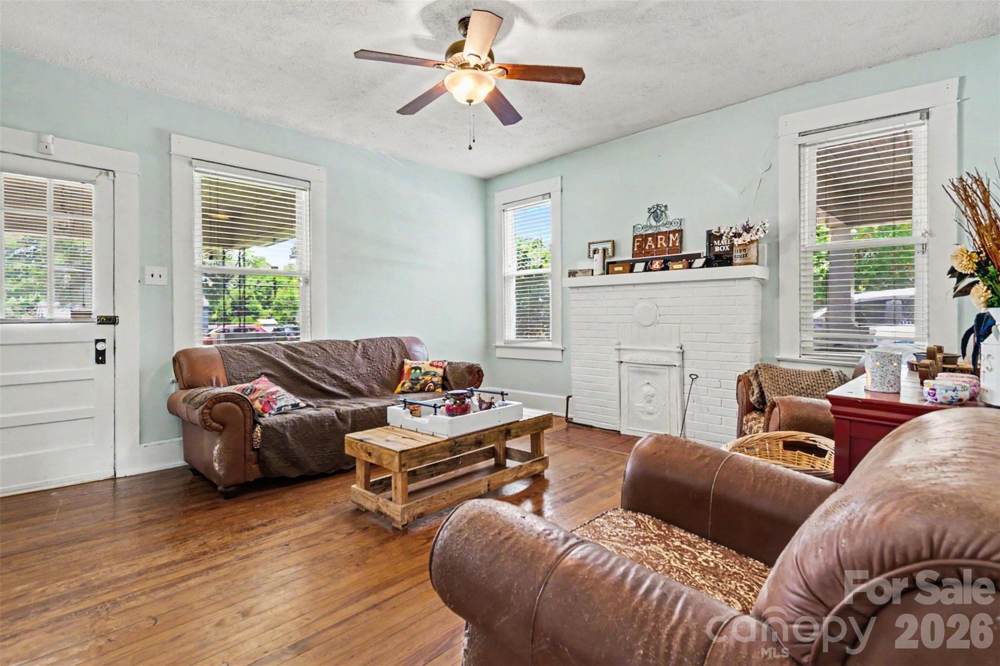 352 Pendleton Street Property Photo 8
