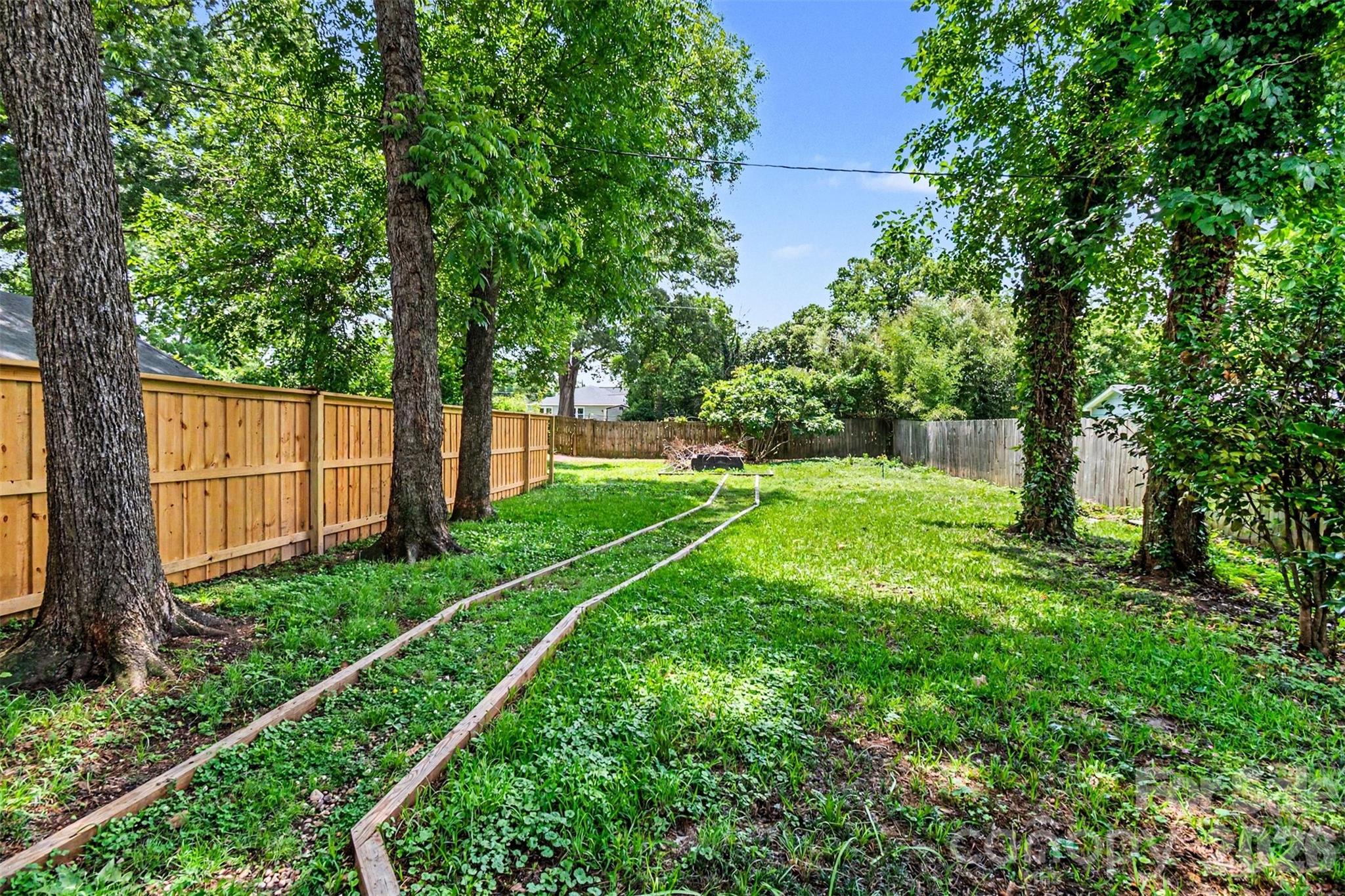 352 Pendleton Street Property Photo 28