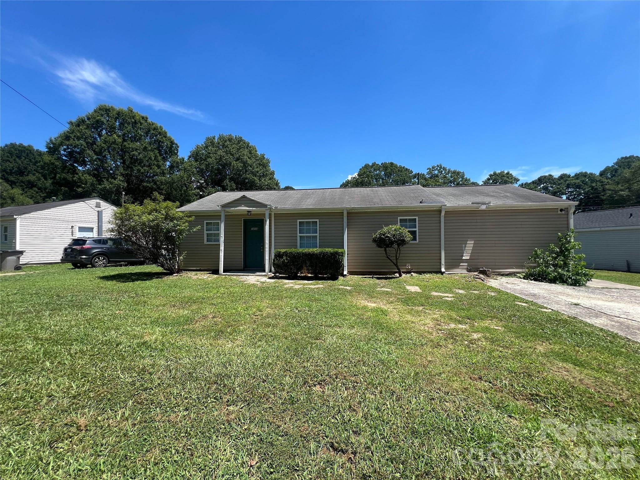 1204 Iva Avenue Property Photo 7