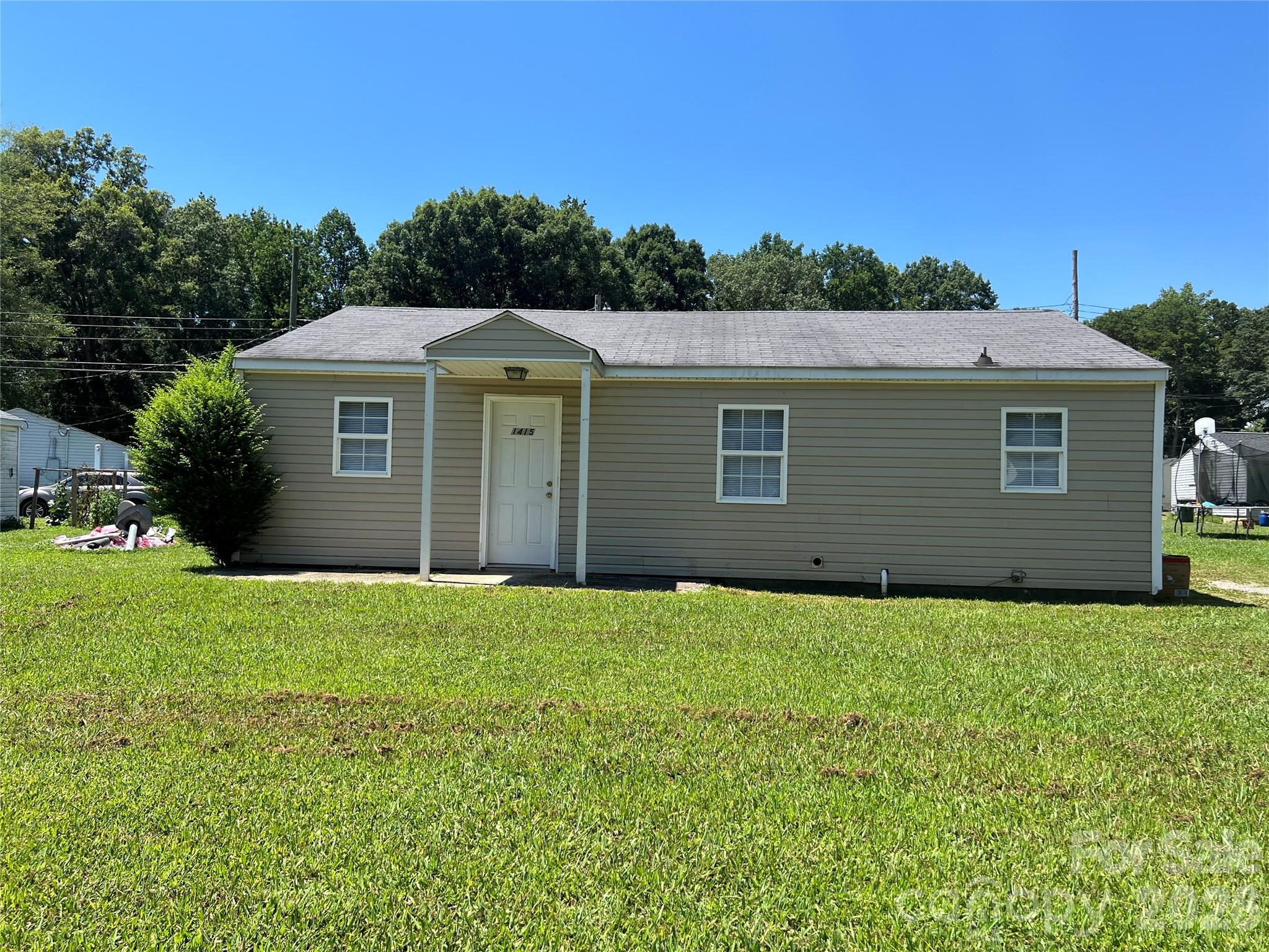 1204 Iva Avenue Property Photo 8