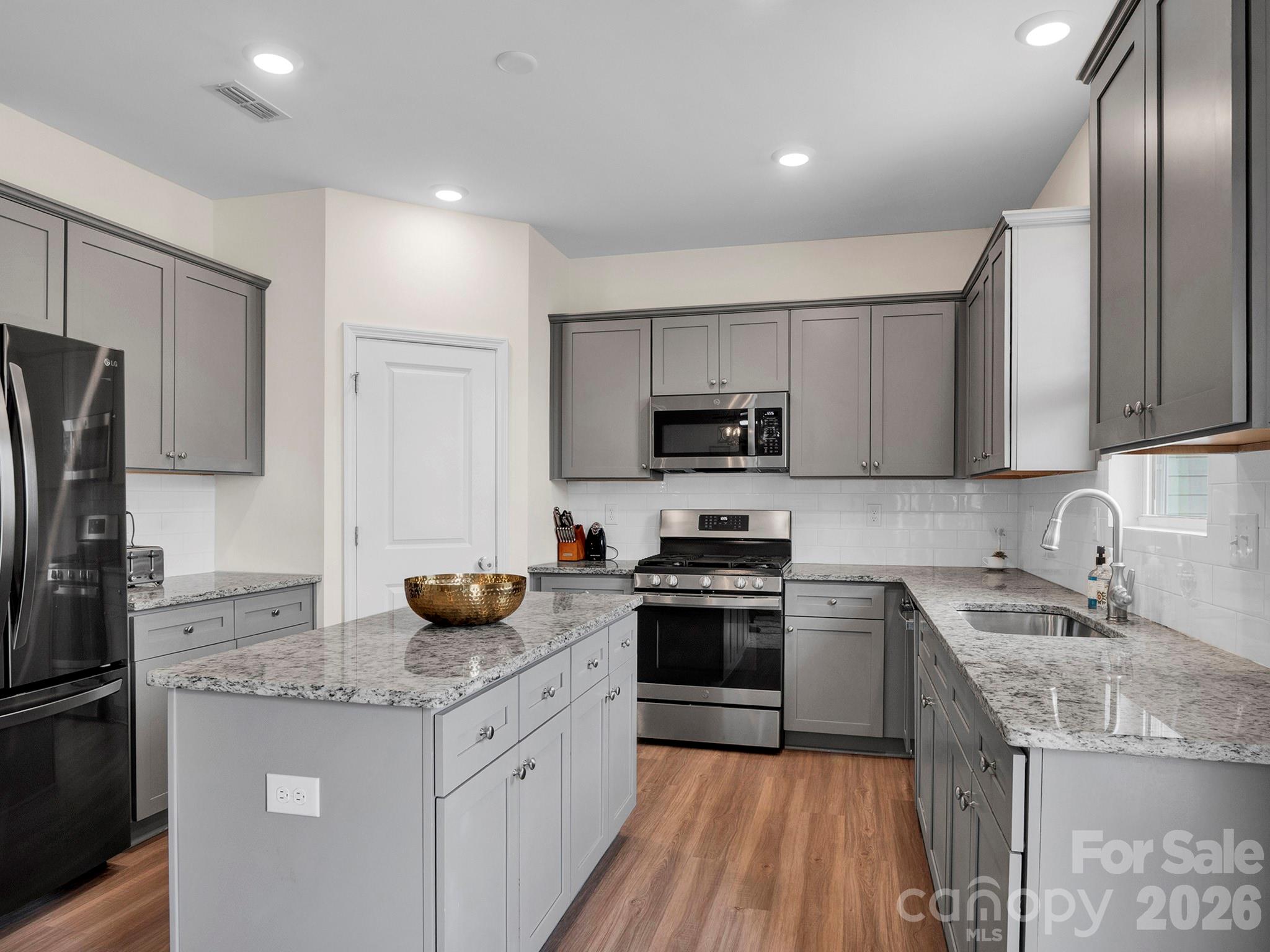 347 Wharton Street Property Photo 16