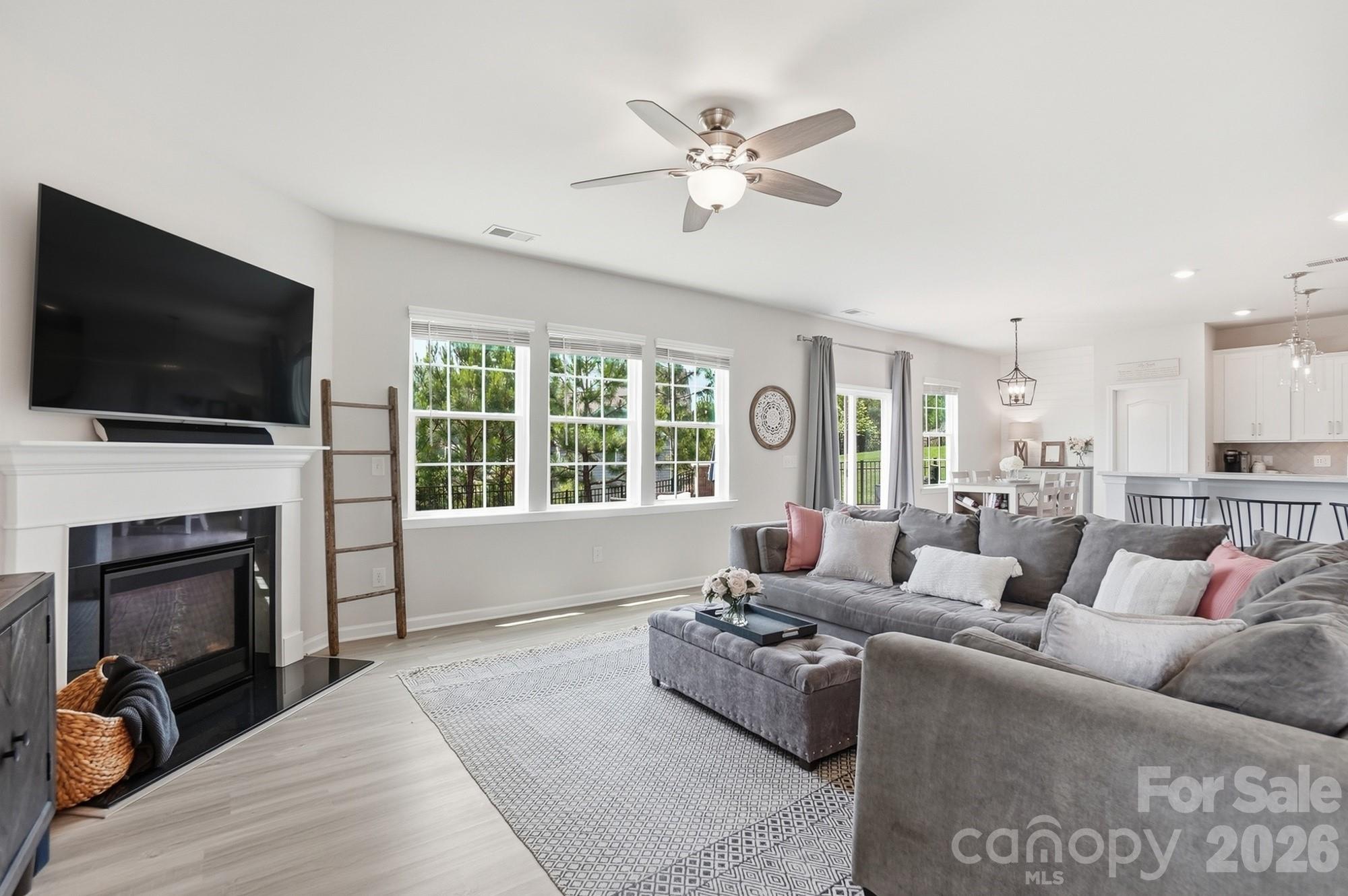 16732 Ne Cozy Cove Road Property Photo 13