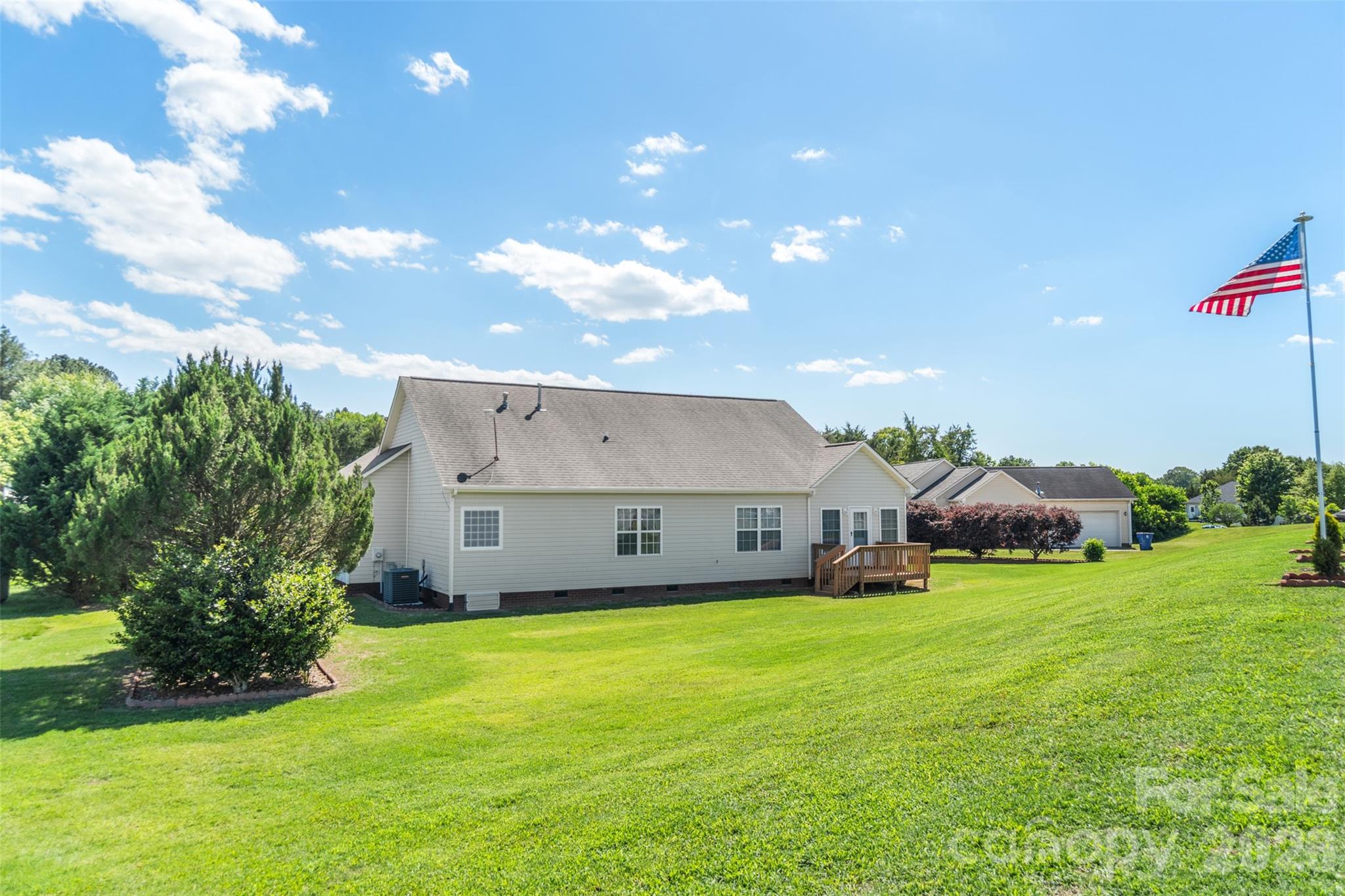 202 Big Dipper Court Property Photo 6