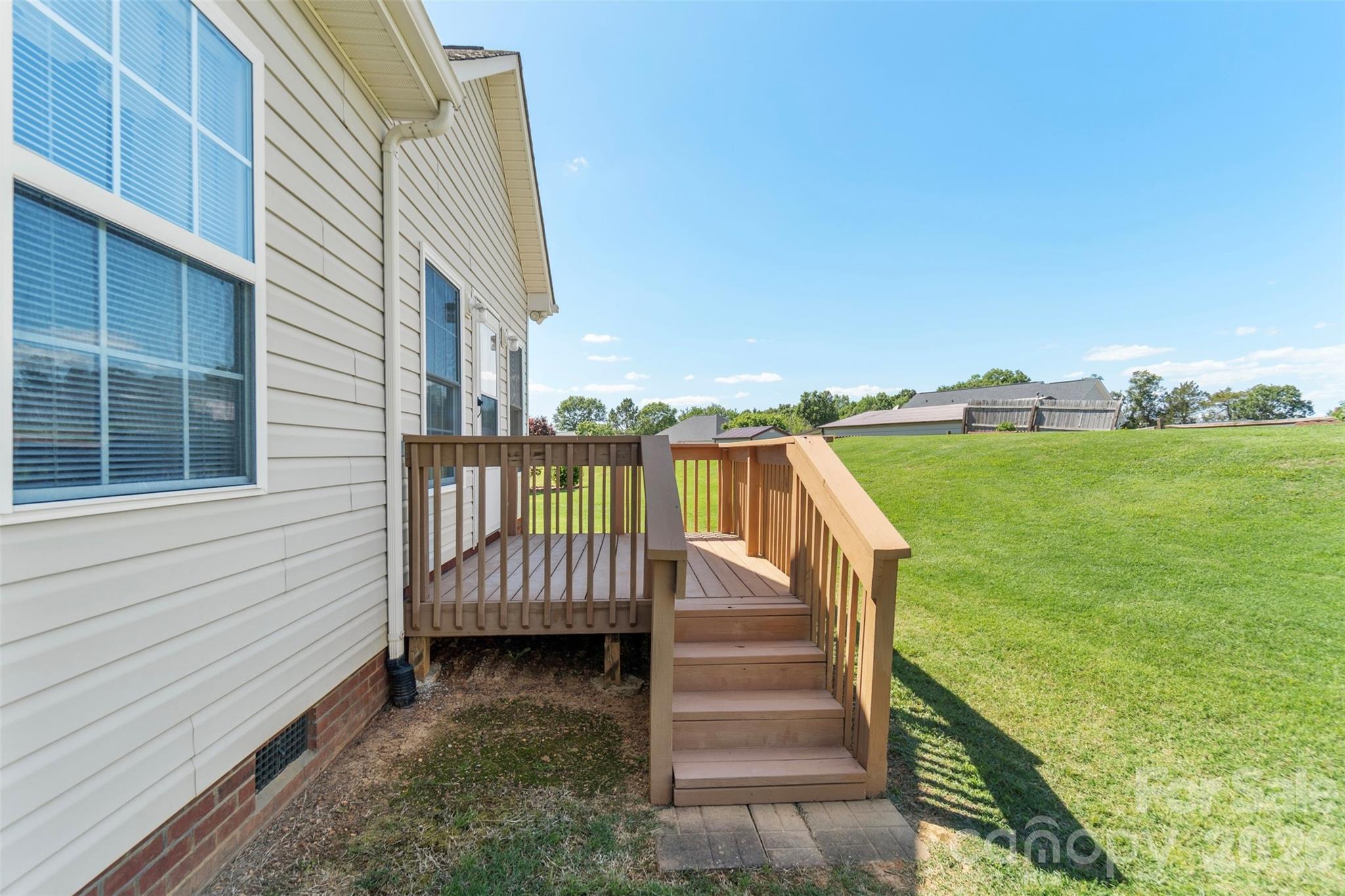 202 Big Dipper Court Property Photo 7